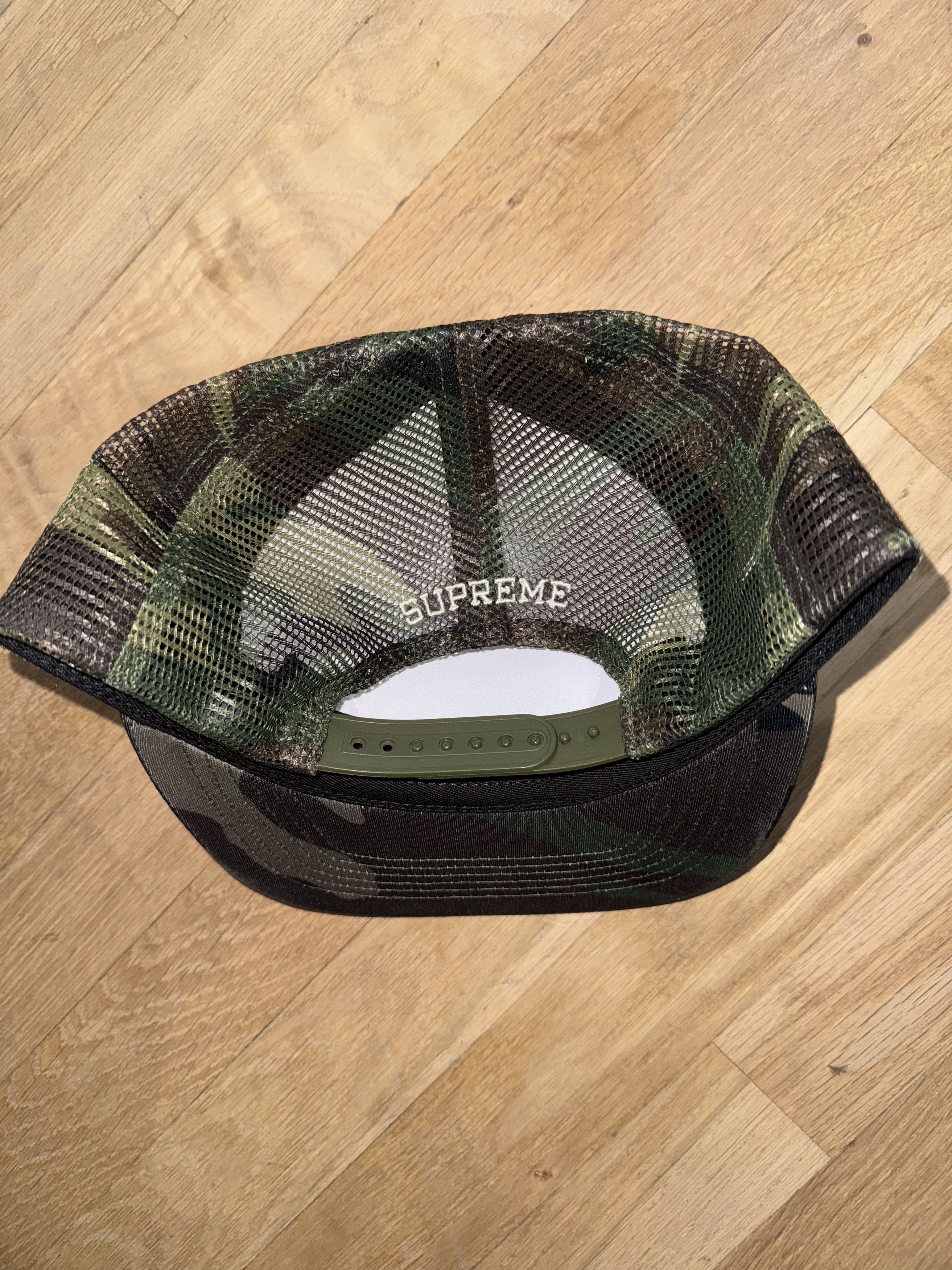 Supreme Supreme®/Playboy® Mesh Back 5-Panel Woodland Camo Size ONE SIZE - 2 Thumbnail