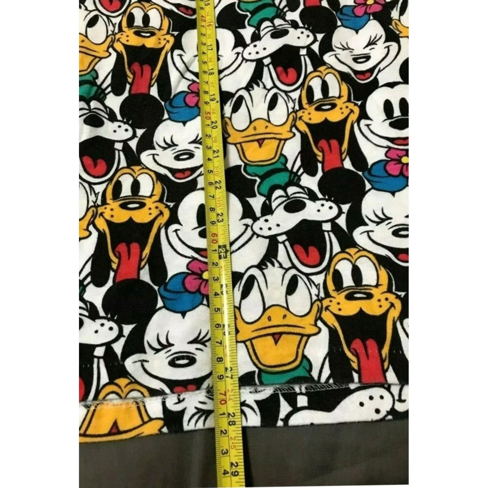 Disney VINTAGE THE DISNEY STORE T-Shirt Mickey Mouse Graphic Tee White L Adults Mens MYSM Size US L / EU 52-54 / 3 - 4 Thumbnail