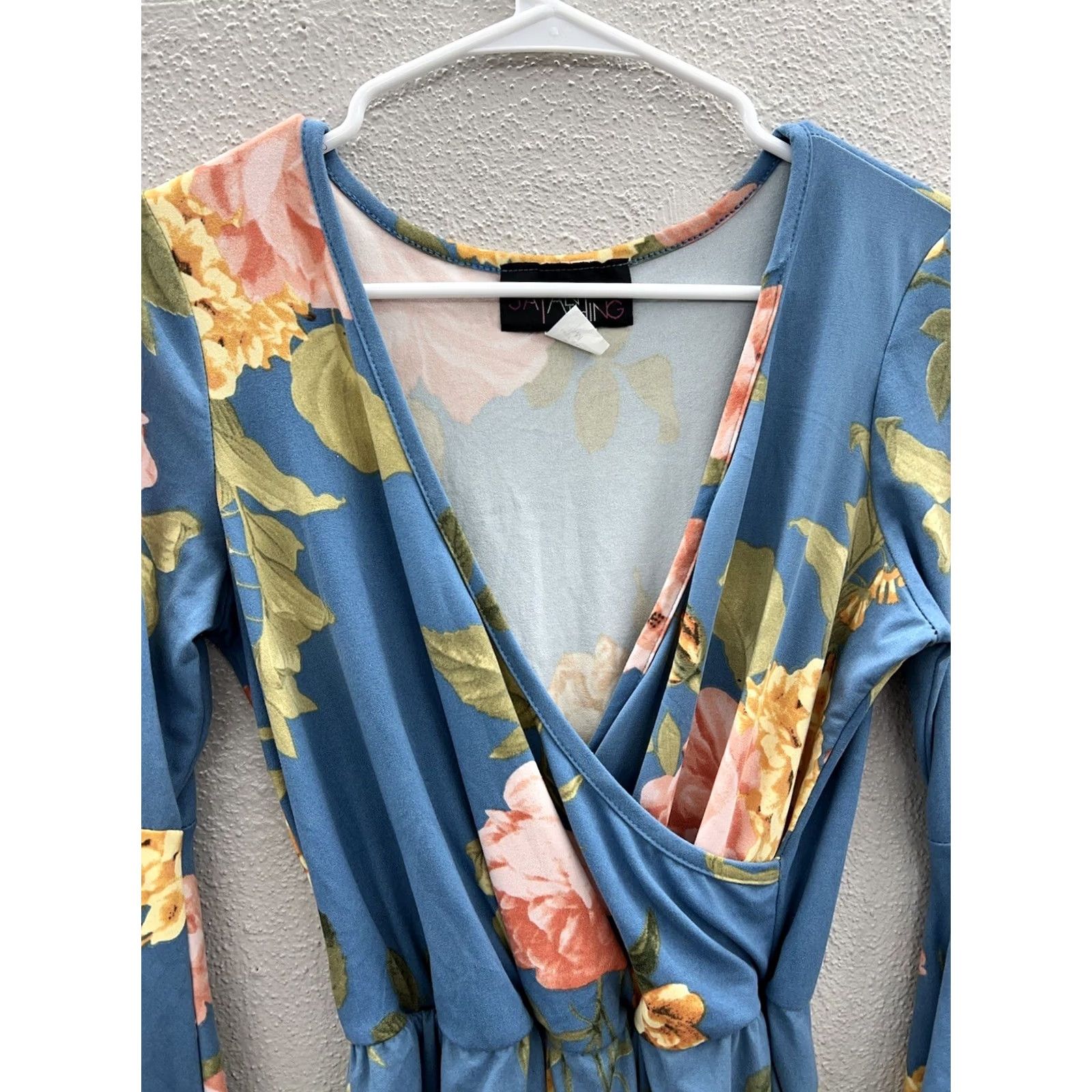 Bell Womens Say Anything Blue Floral V-Neck Bell Sleeved Romper Medium Size 32" / US 10 / IT 46 - 2 Thumbnail