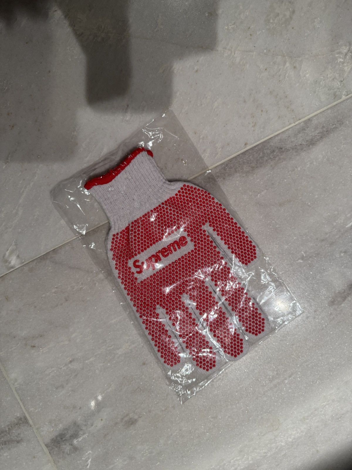Supreme SUPREME GRIP GLOVES BRAND NEW Size ONE SIZE - 1 Thumbnail