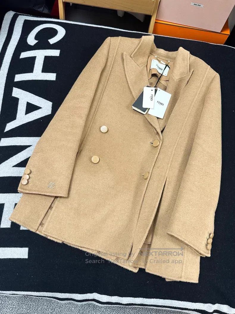 Fendi Fendi Autumn-Winter Caramel Color Camel Hair Double-Breast Size XS / US 0-2 / IT 36-38 - 1 Thumbnail