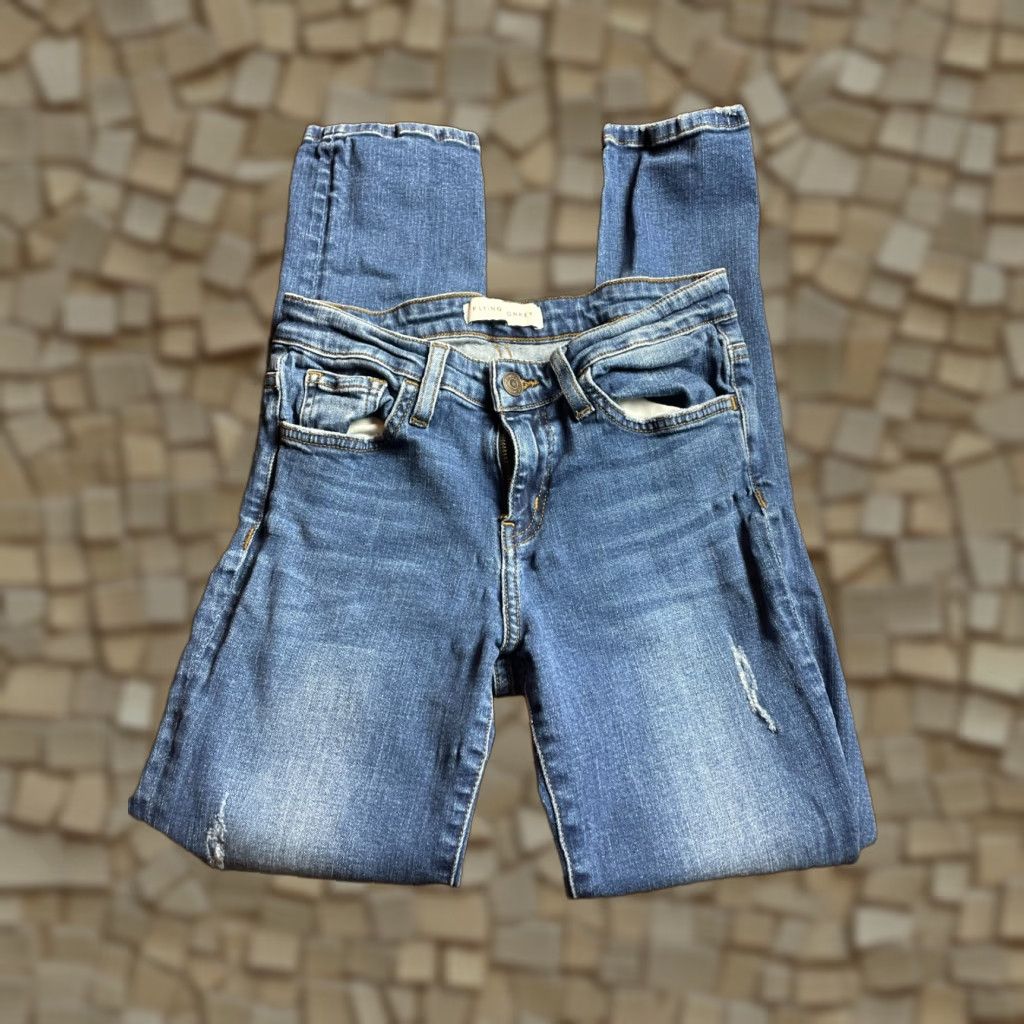 Vintage Flying Monkey Jeans Women’s Size 25 Blue Denim Cropped Pockets Size 42" / US 20 - 1 Thumbnail