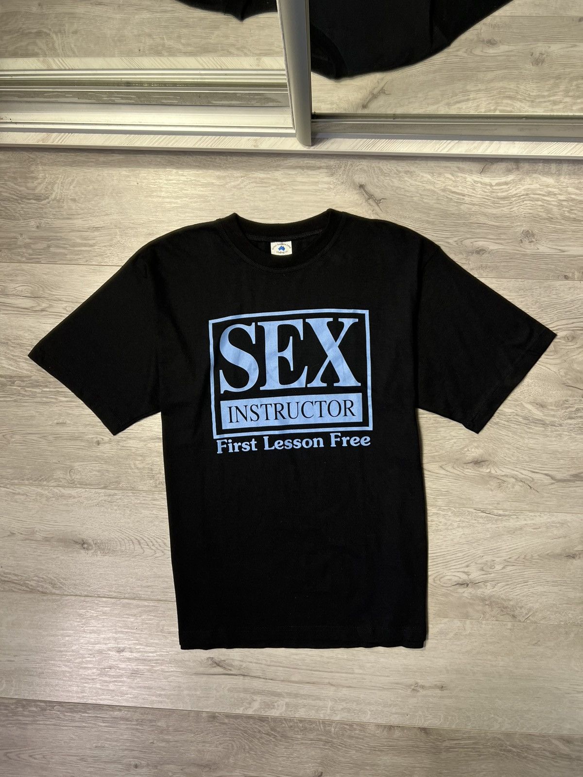 Vintage Vintage Sex Instructor “First Lessons Free” Big Logo T-Shirt Size US L / EU 52-54 / 3 - 1 Thumbnail