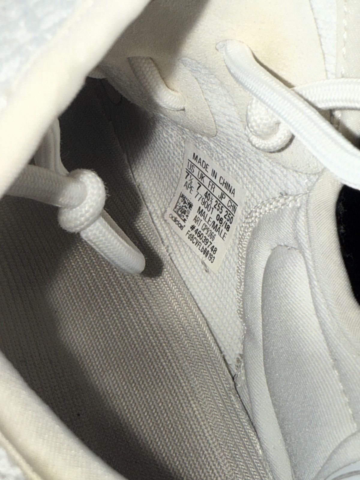 Yeezy White / Cream Yeezy 350 Size US 7.5 / EU 40-41 - 7 Thumbnail