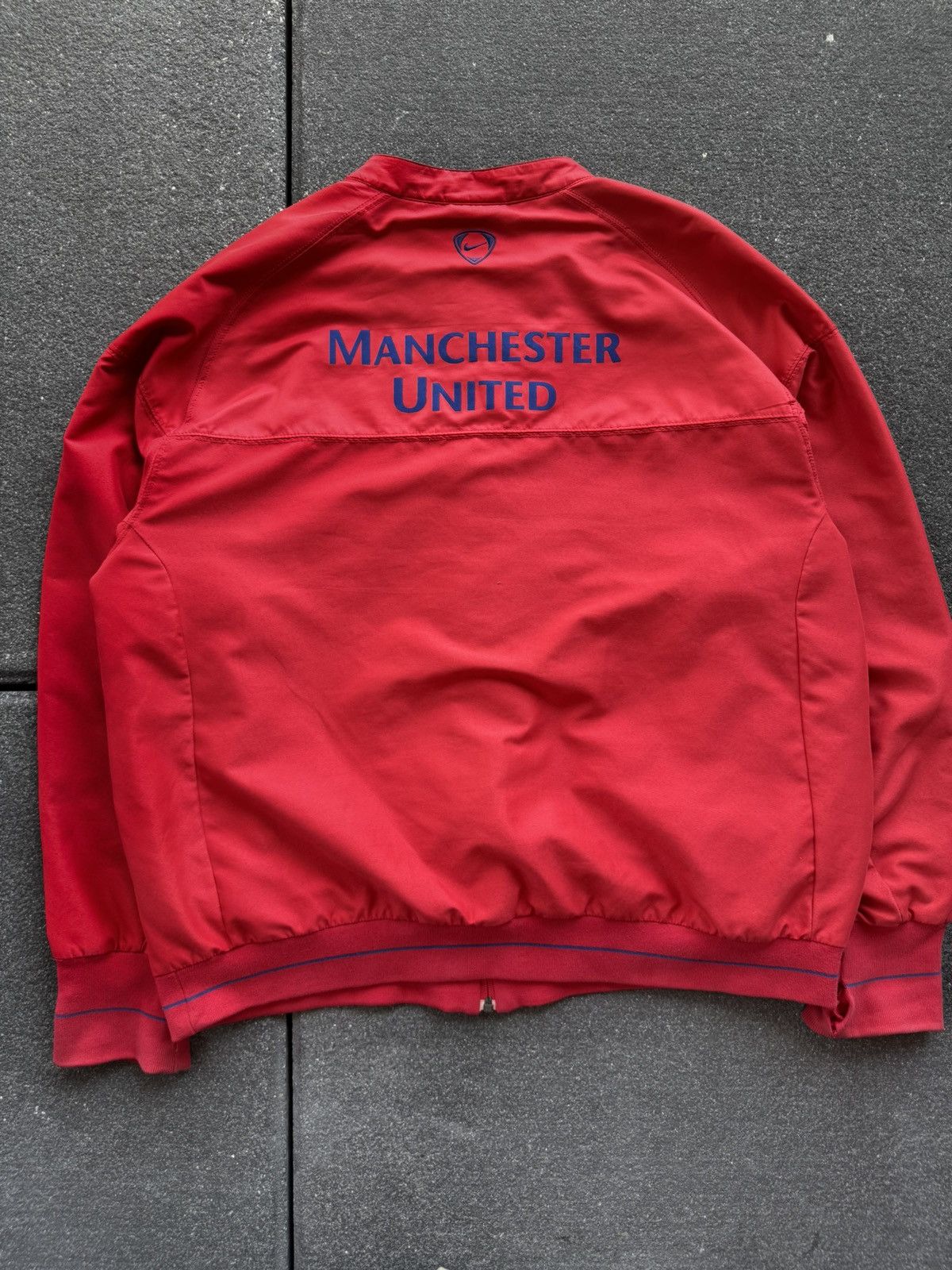 Nike CRAZY Y2K NIKE MANCHESTER UNITED JACKET Size US L / EU 52-54 / 3 - 3 Thumbnail