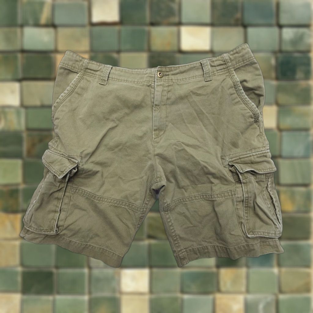 Old Navy VINTAGE Old Navy Cargo Shorts Mens 40 x 11 Green Twill Army Military Casual Shorts Size US 40 / EU 56 - 1 Thumbnail