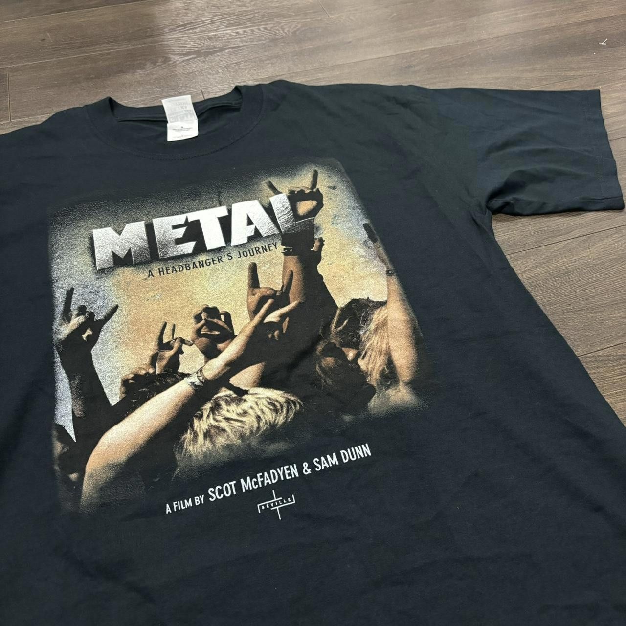 Gildan Vintage Metal A Headbangers Journey Movie T Shirt Large Size US L / EU 52-54 / 3 - 3 Thumbnail