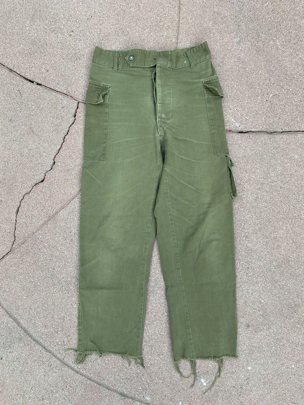 Vintage VINTAGE Green Military Cargo Pants Size US 30 / EU 46 - 1 Thumbnail