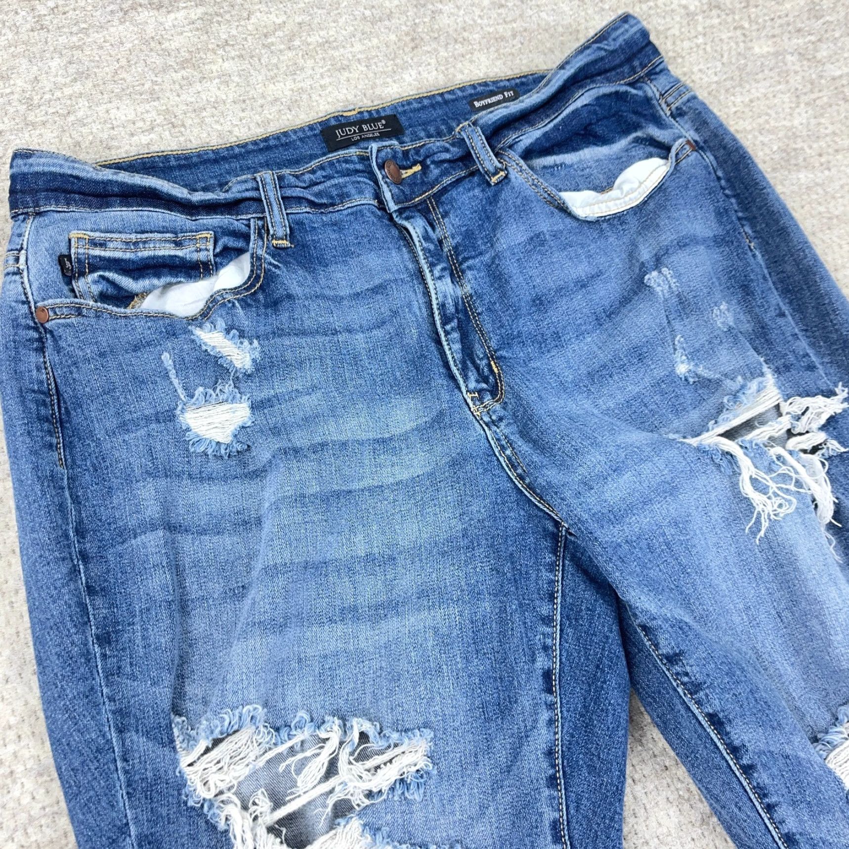Vintage Judy Blue Jeans Women 16W Boyfriend Fit Straight Leg Med Wash Faded Holes Size 38" / US 16 / IT 52 - 5 Thumbnail