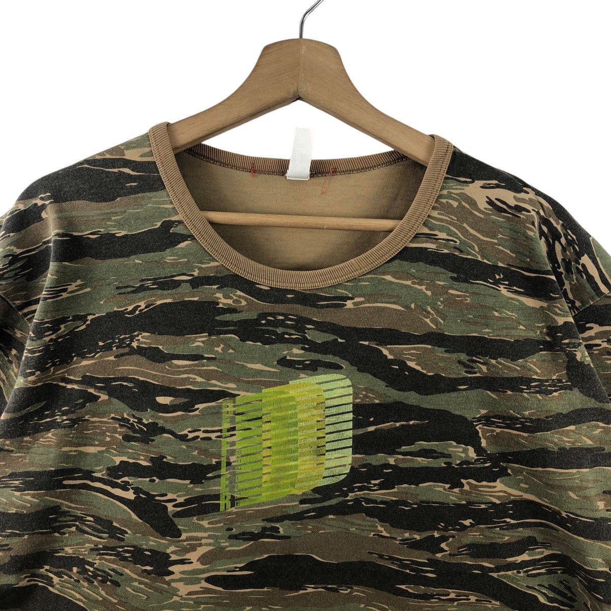 Vintage Vintage DEFIER The Strong & Easy Casting Tiger Camouflage Size US XL / EU 56 / 4 - 2 Thumbnail