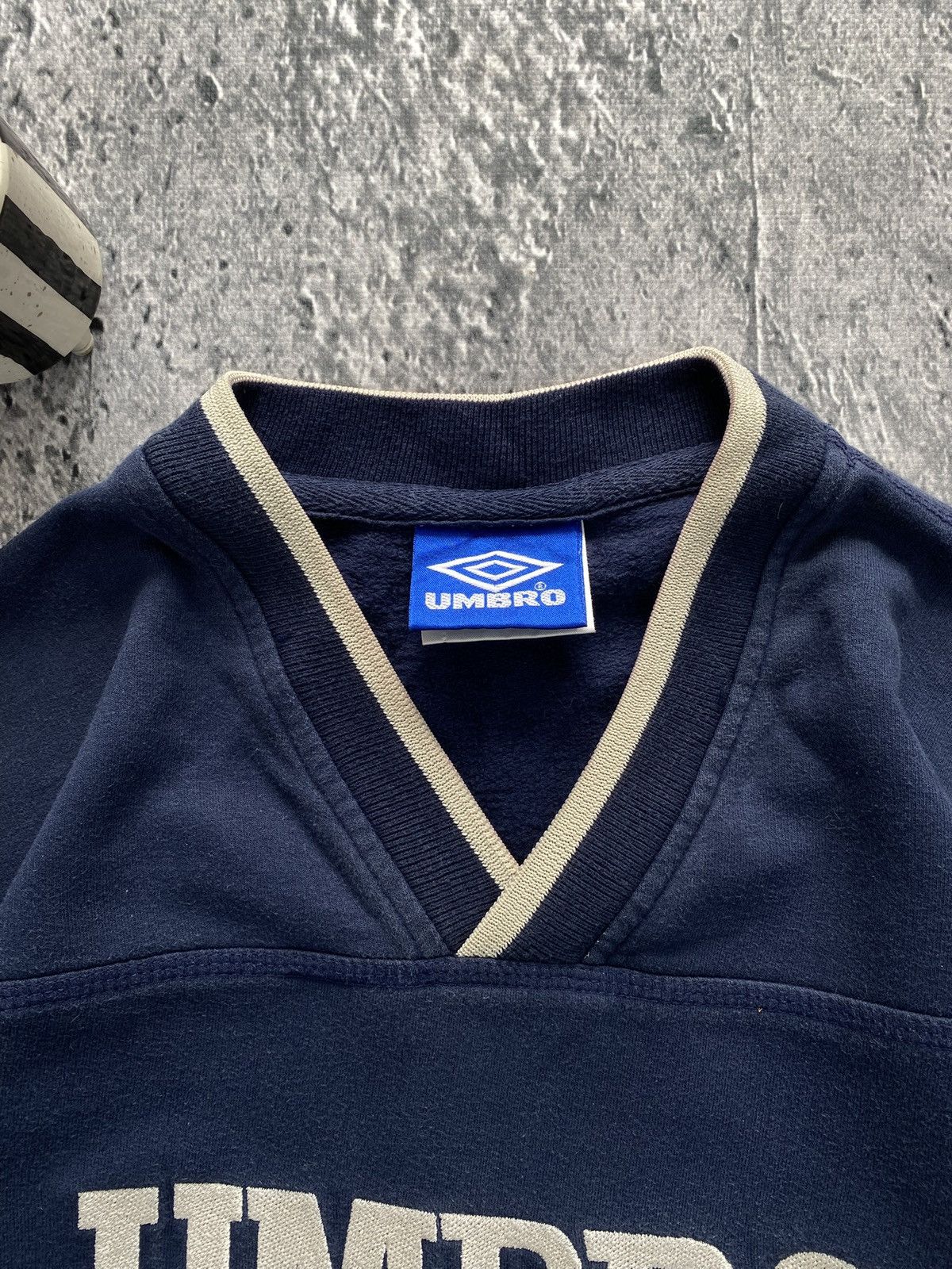 Umbro × Vintage Vintage Sweatshirt Umbro 90’ USA Streetwear Crewneck Size US XL / EU 56 / 4 - 4 Thumbnail
