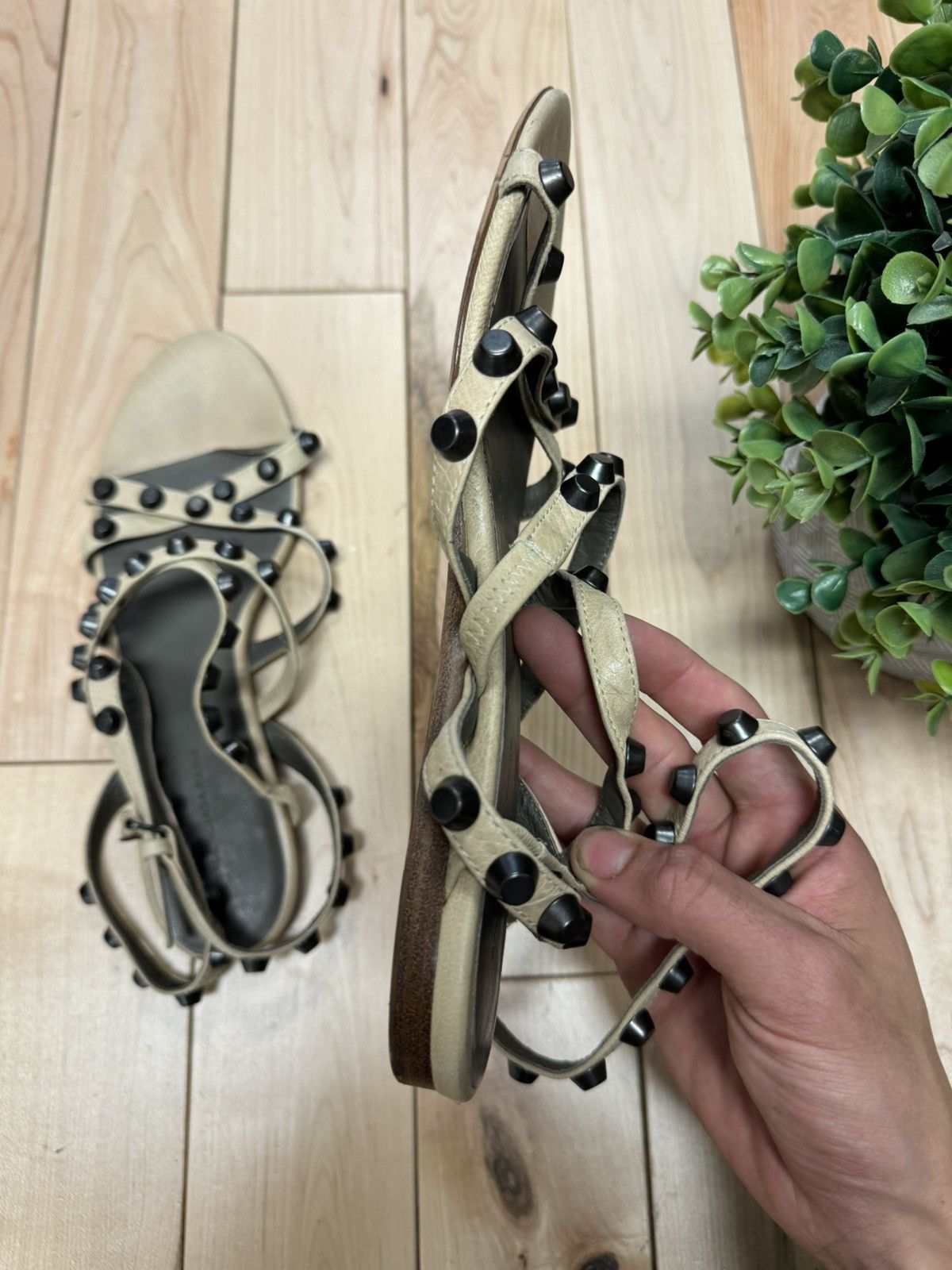 Balenciaga Balenciaga ‘Arena’ Studded Flat Sandals Size US 9 / IT 39 - 4 Thumbnail