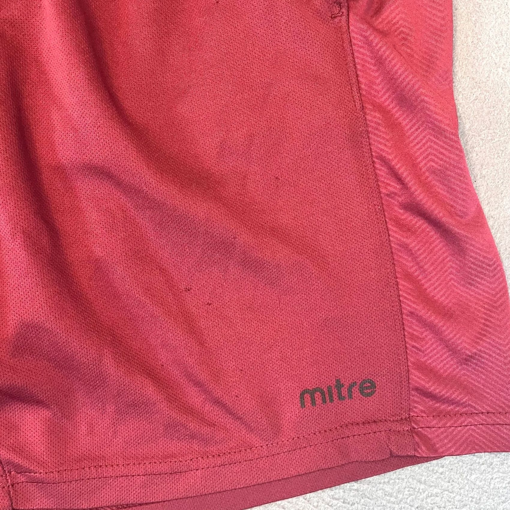 Logo 7 Mitre Shorts Mens Sz Lg Red Black Logo Gym Performance Run Athletic Herringbone Size US 33 - 2 Thumbnail