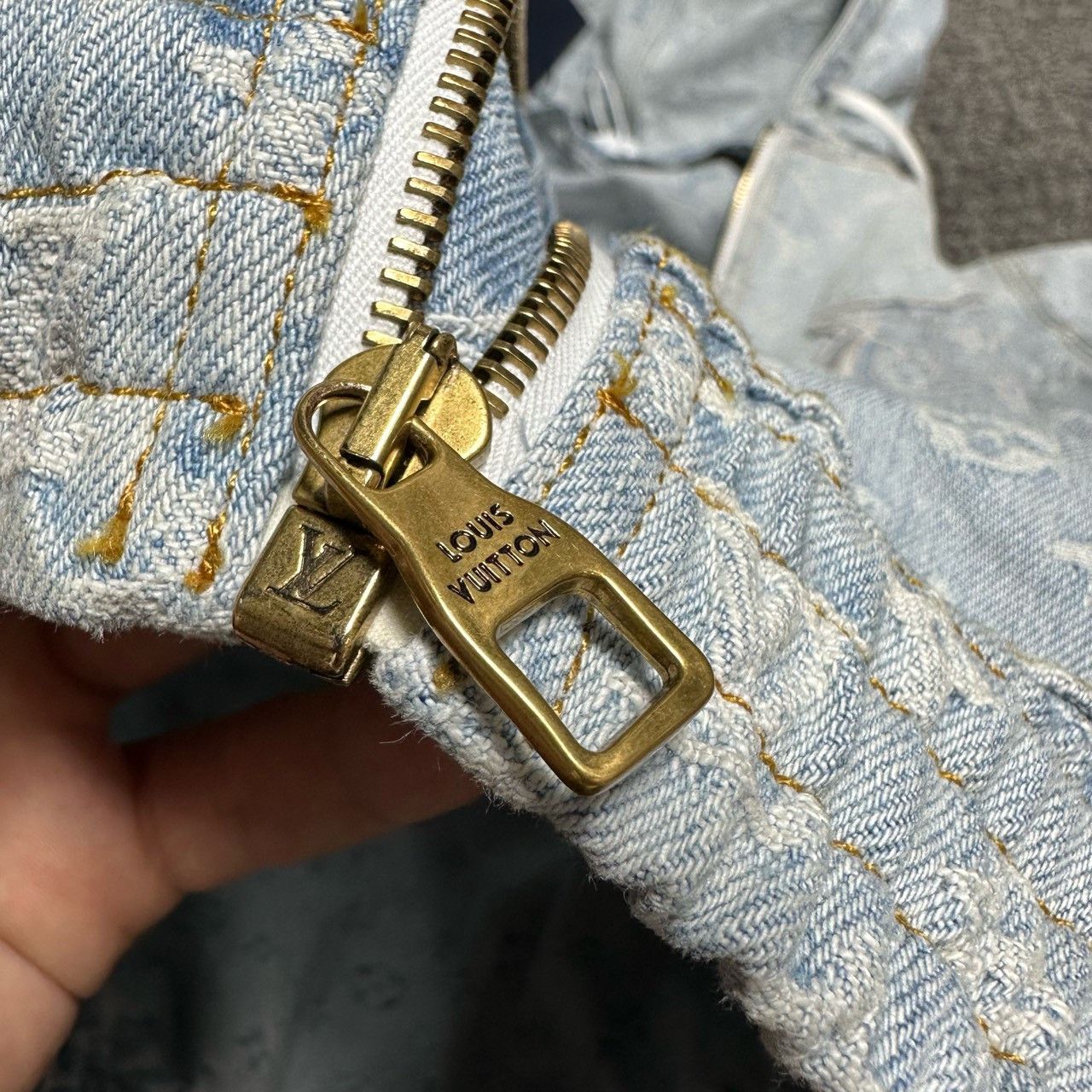 Louis Vuitton LOUIS VUITTON LV NBA co-branded presbyopic Jean jacket with Size US L / EU 52-54 / 3 - 5 Thumbnail