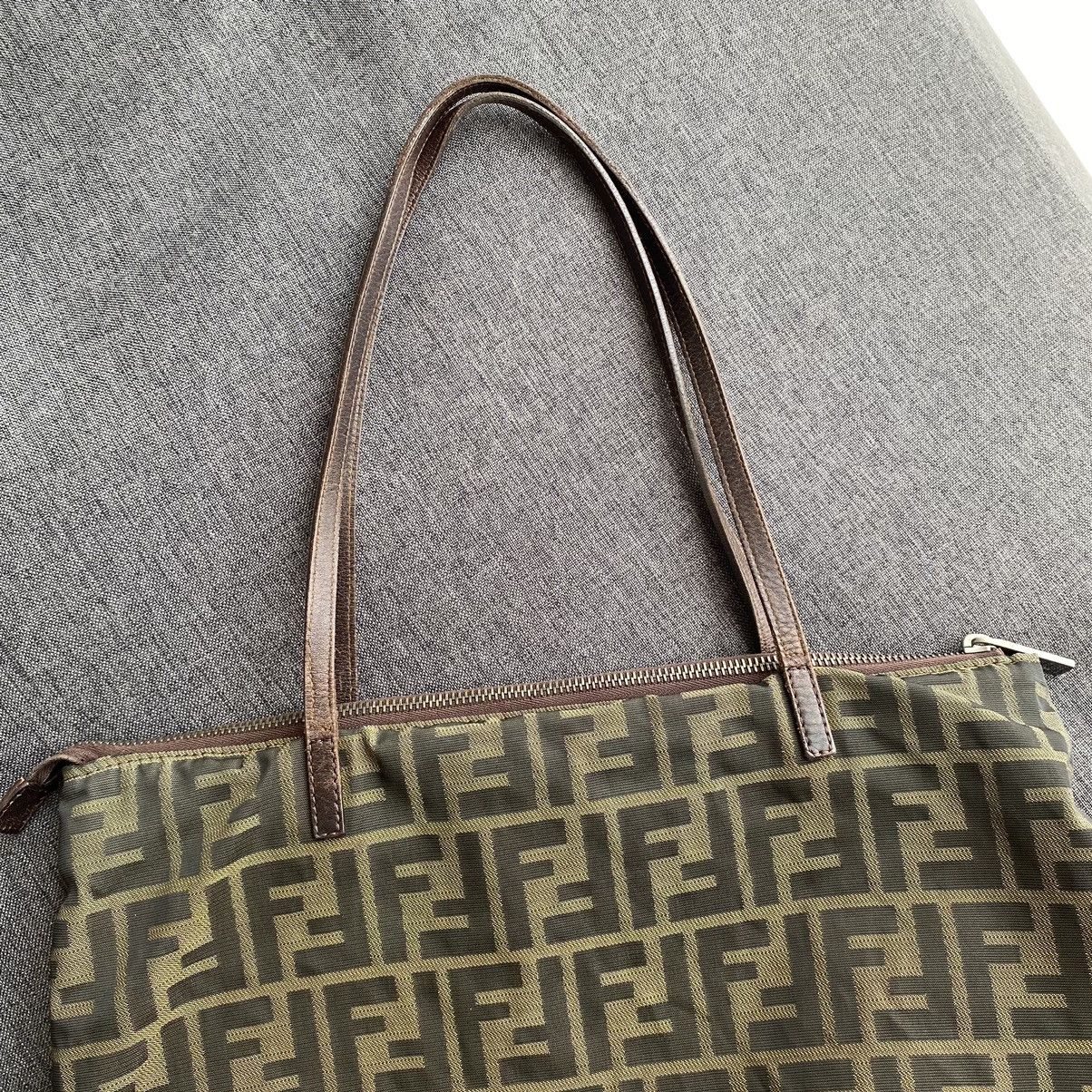 Fendi FENDI Zucca Monogram Tote. Size ONE SIZE - 15 Thumbnail