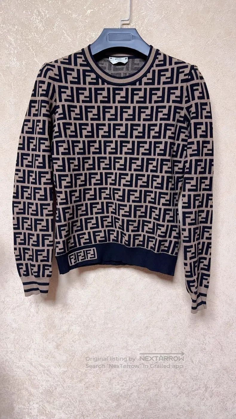 Fendi Fendi Classic Monogram Long Sleeve Knit Top Size XS / US 0-2 / IT 36-38 - 1 Thumbnail