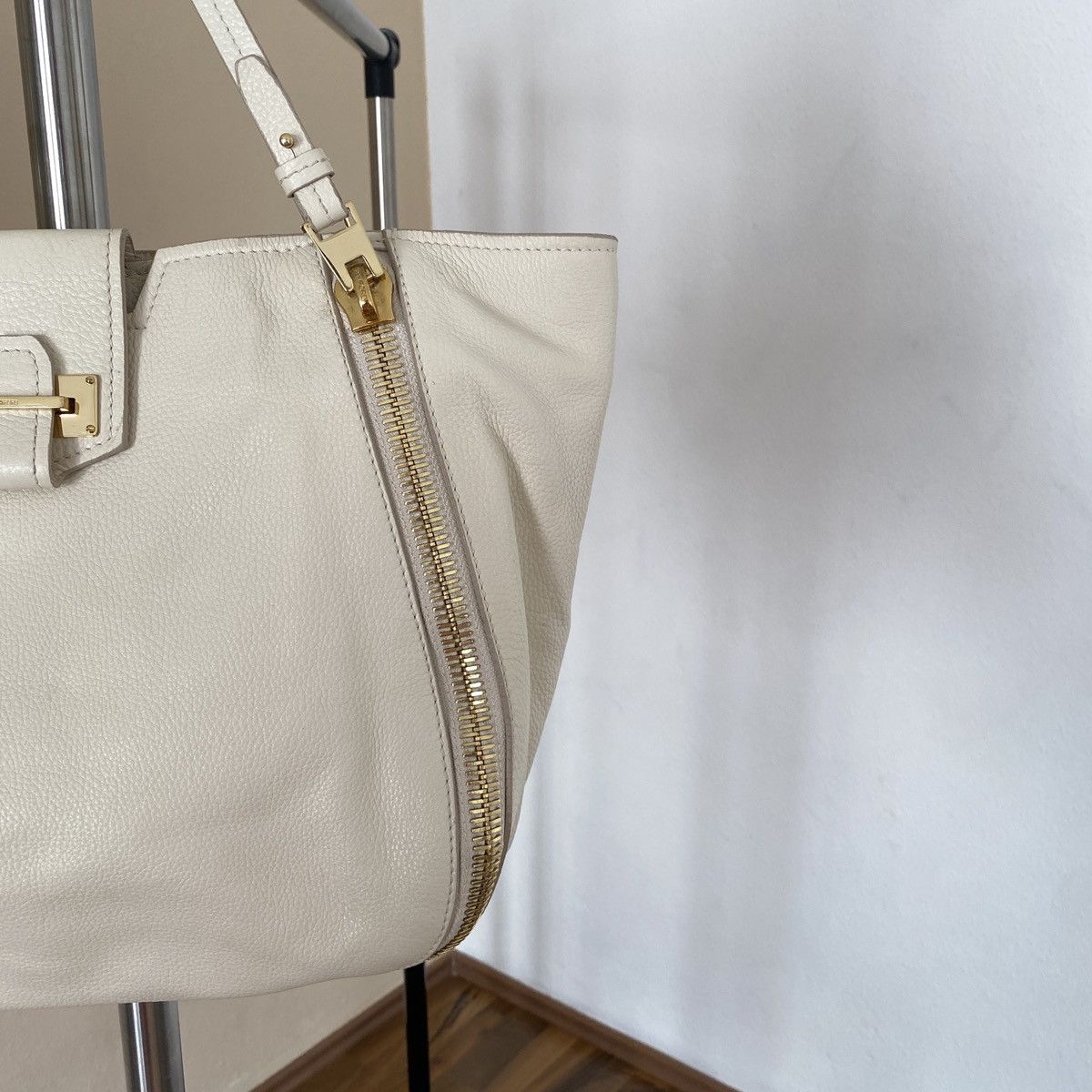 Tom Ford Zip Leather Bag Tom Ford Size ONE SIZE - 8 Thumbnail