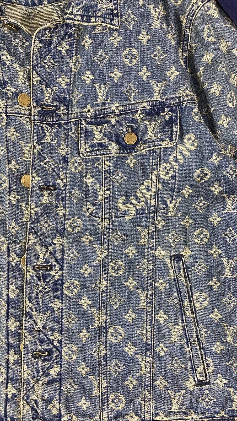 Louis Vuitton × Supreme Louis Vuitton X Supreme 54 Denim Jacket Blue Monogram Size US L / EU 52-54 / 3 - 2 Thumbnail