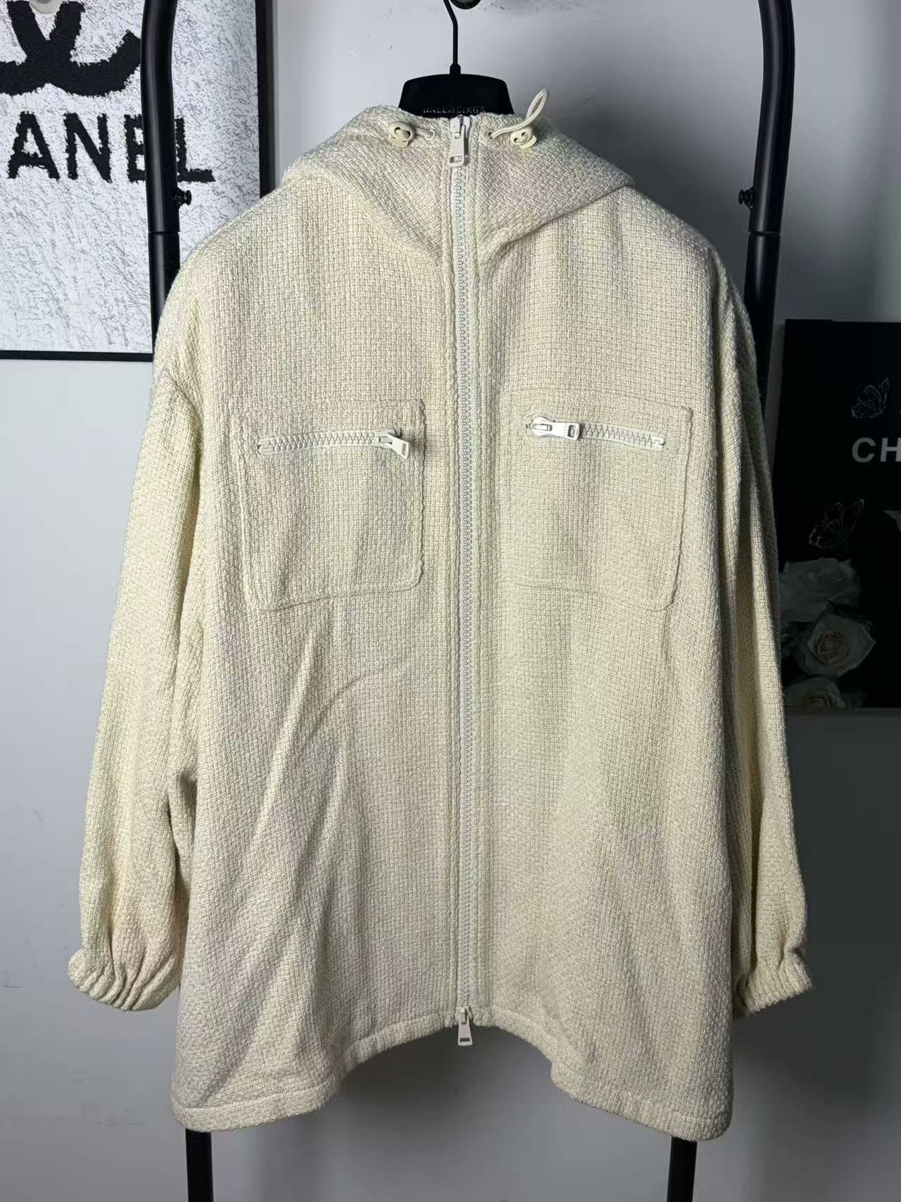 Gucci Gucci Knit White Jacket XL Women Size XL / US 12-14 / IT 48-50 - 1 Thumbnail