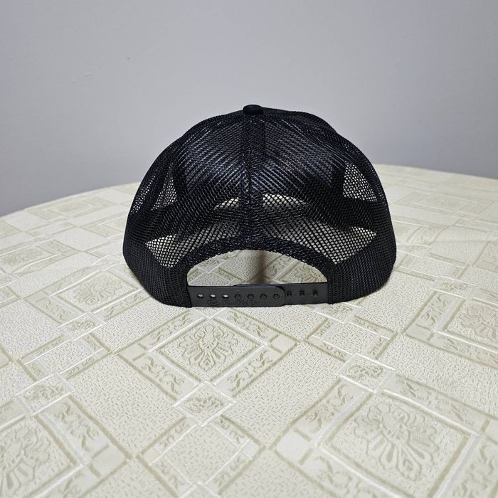 Outdoor Cap., Accessories