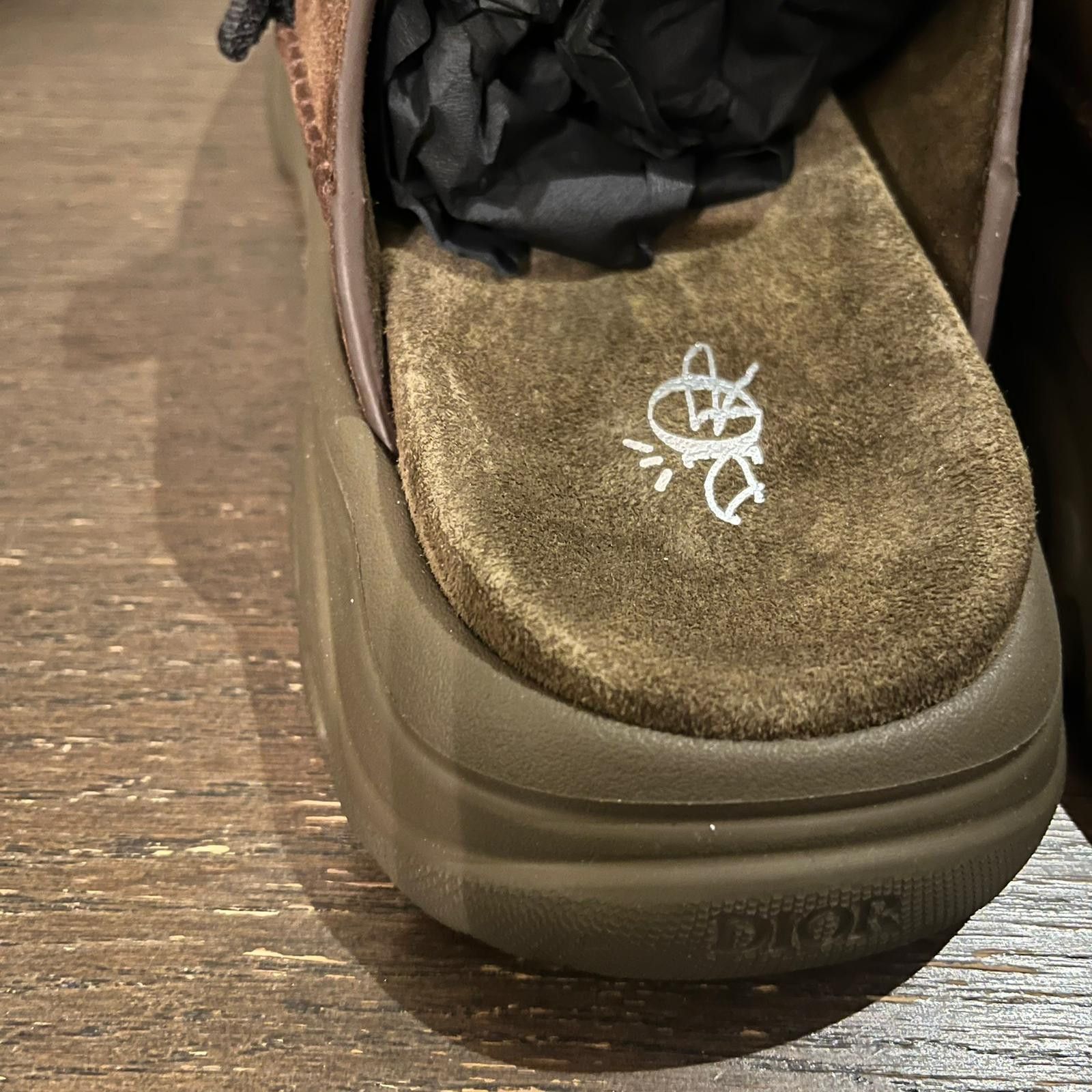 Dior × Travis Scott Q.1 Cactus Jack H-Town Sandals Suede Embroidered in Brown Size US 9 / EU 42 - 14 Thumbnail