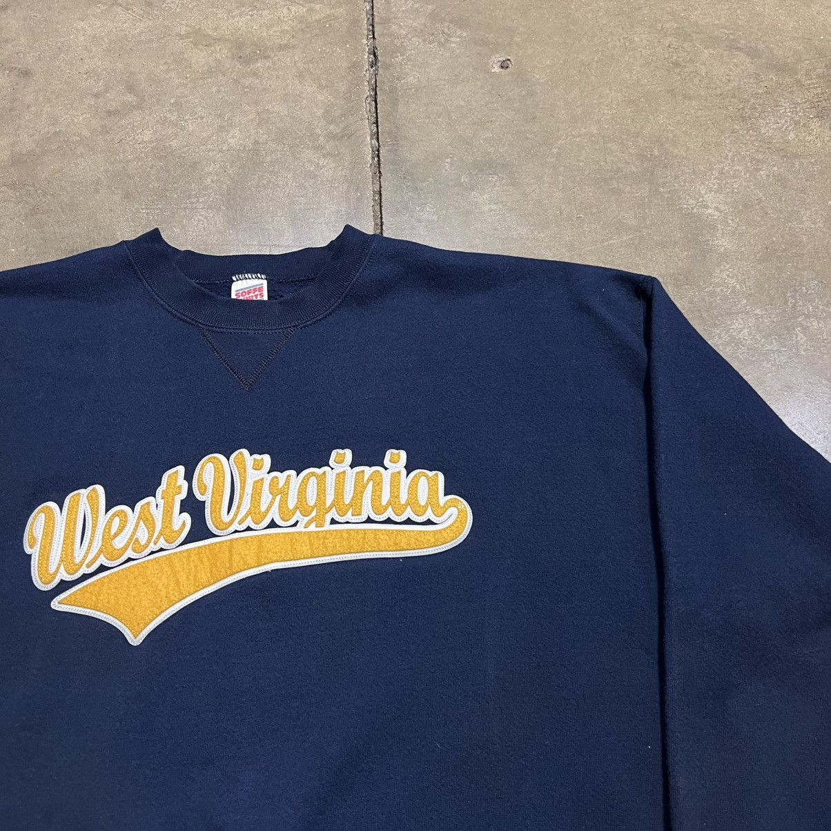 Vintage Vintage West Virginia Mountaineers Sweatshirt College 90s Size US XL / EU 56 / 4 - 2 Thumbnail