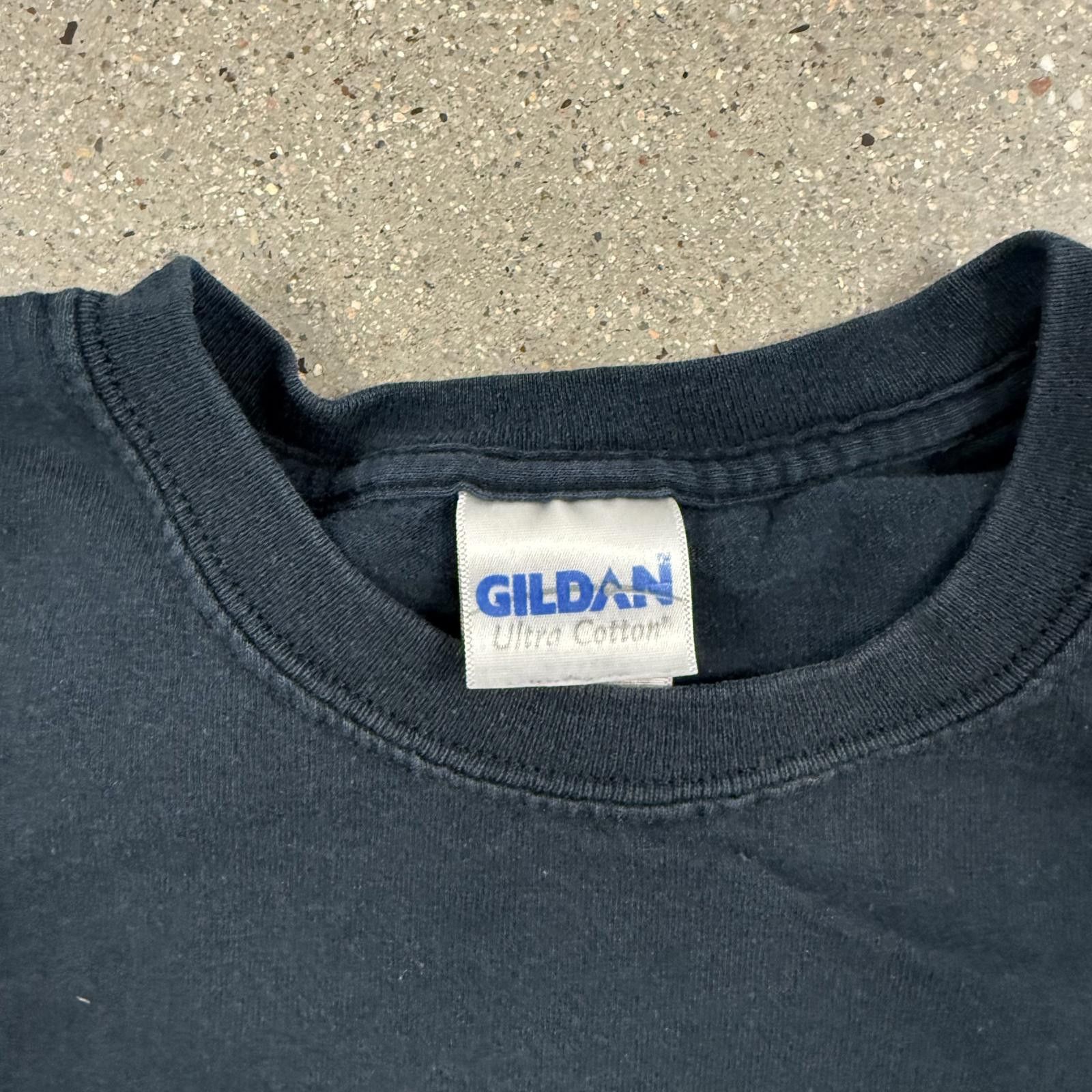 Gildan Vtg 90s Cayman Islands HELL T-Shirt Adult M Size US M / EU 48-50 / 2 - 3 Thumbnail