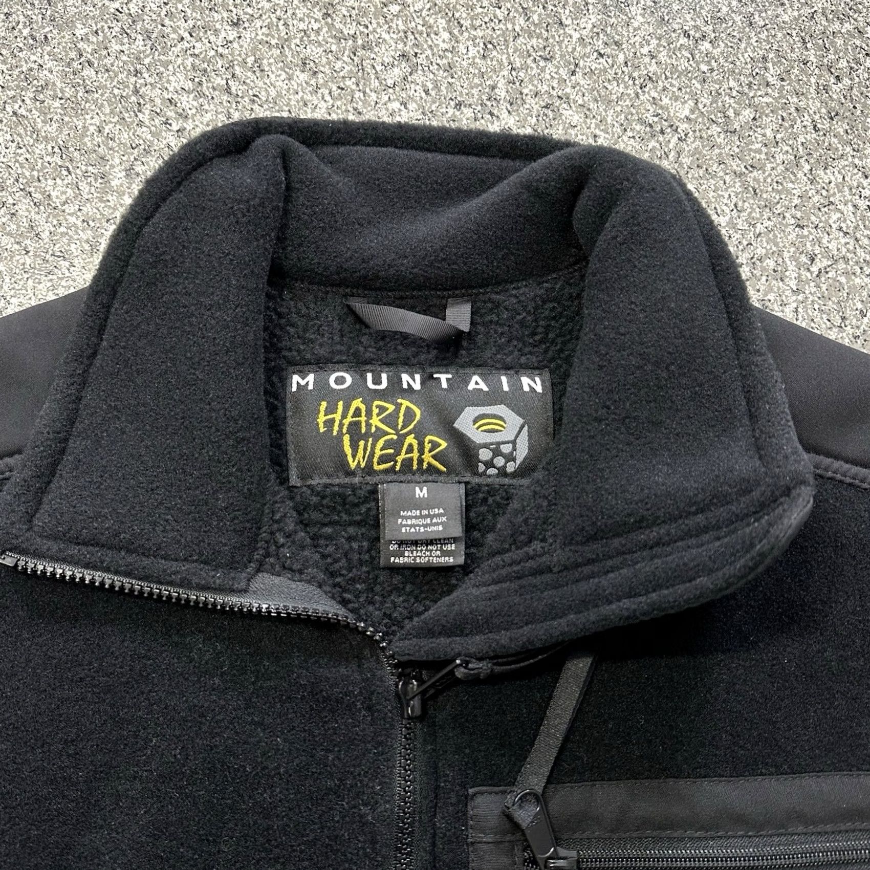 Mountain Hardwear VINTAGE Mountain Hardwear Vest Mens M Black Fleece Polartec Made In USA Size US M / EU 48-50 / 2 - 2 Thumbnail