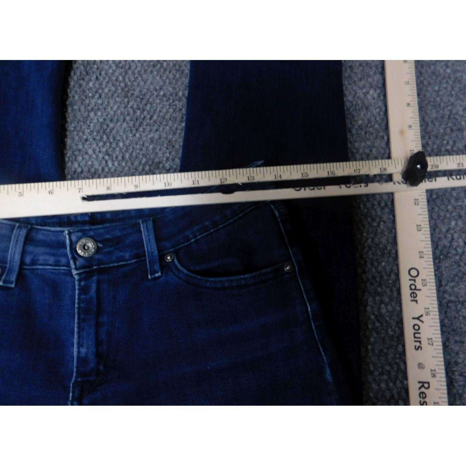 Levi's Levi's Jeans Womens Size 6 Blue Denim Slim Straight 27 Inseam Zipper Mid Rise Size 28" / US 6 / IT 42 - 2 Thumbnail