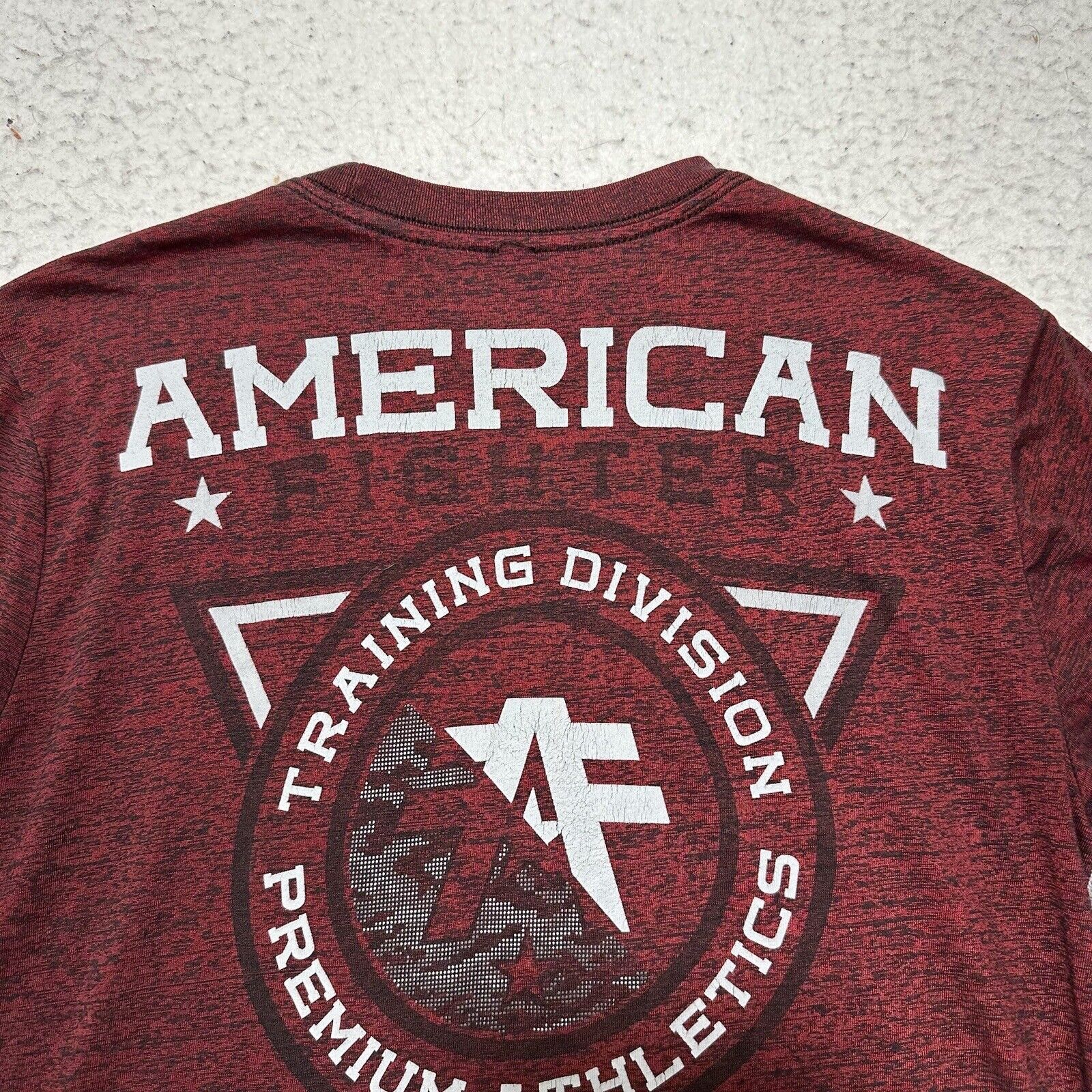 Other Buckle American Fighter Medium Athletic Logo Red T Shirt Size M / US 6-8 / IT 42-44 - 10 Thumbnail