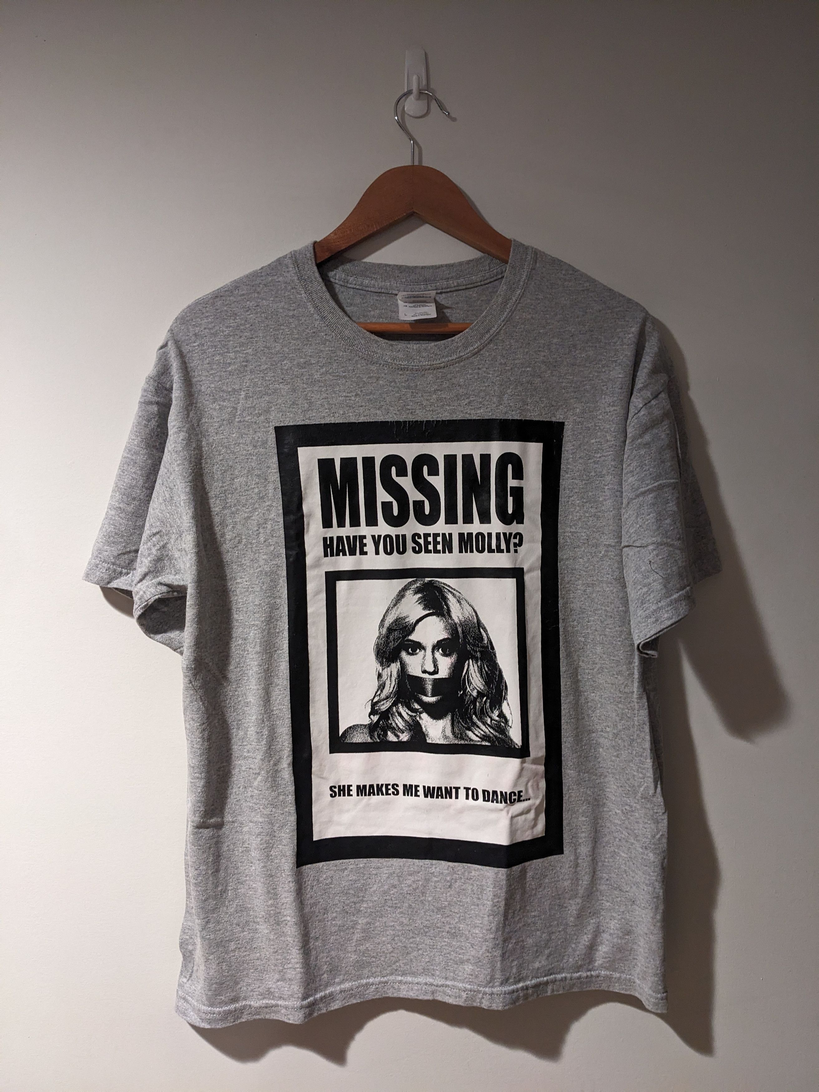 Gildan Vintage Y2K Missing Have You Seen Molly? Ecstasy T-Shirt Size US L / EU 52-54 / 3 - 1 Thumbnail