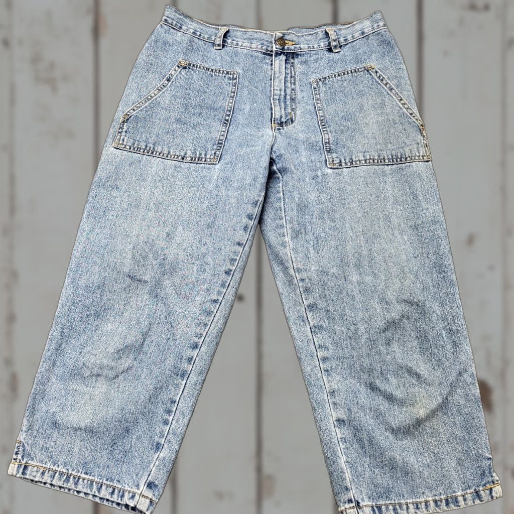 Cherokee Cherokee Capri Jeans Womens Size 8 Stonewash Blue Denim College Y2K Regular Fit Pants Womens Size 30" / US 8 / IT 44 - 1 Thumbnail