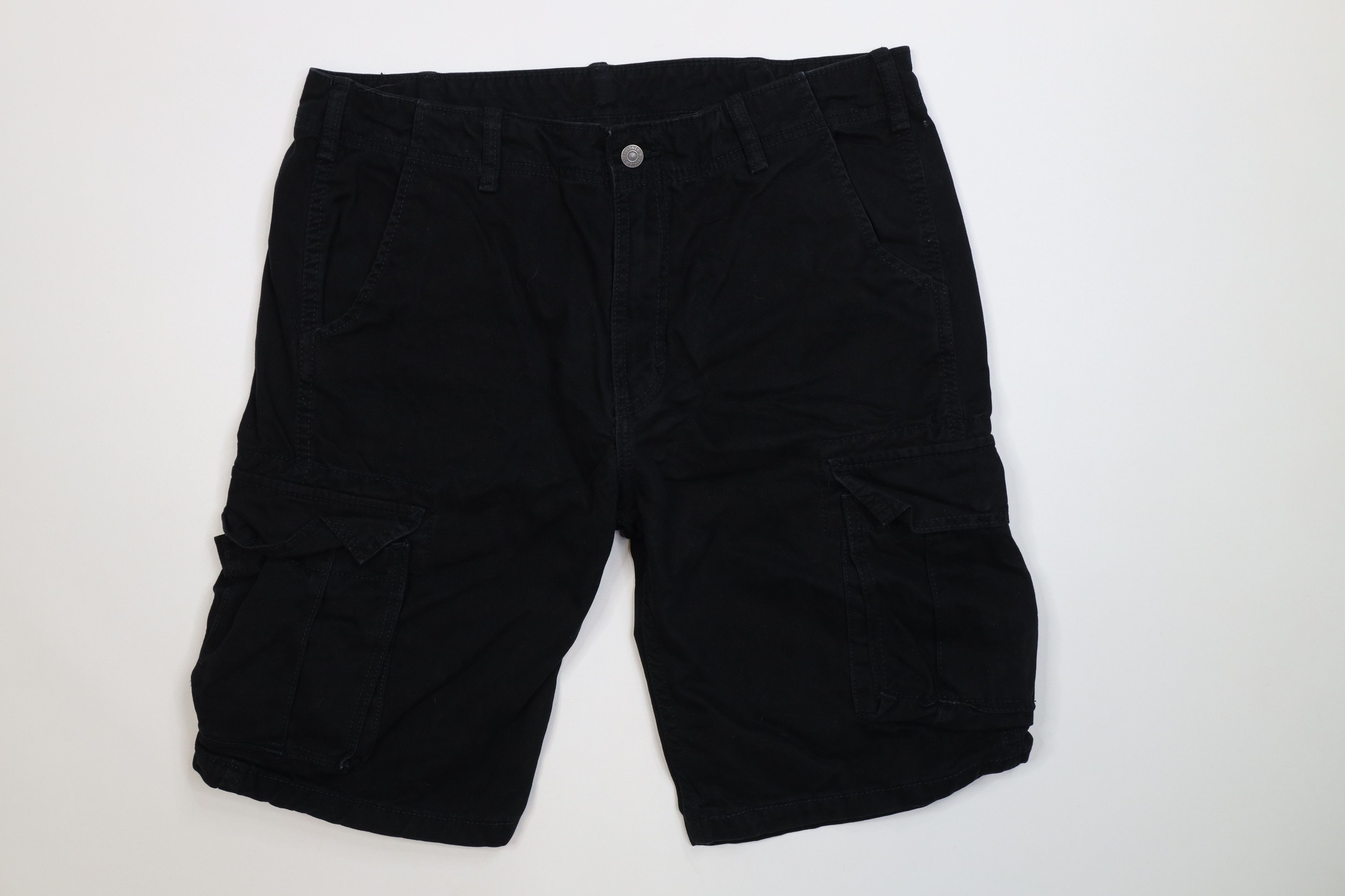 Levi's Vintage Y2K Levis Baggy Loose Fit Cargo Shorts Black Cotton Size US 34 / EU 50 - 1 Thumbnail