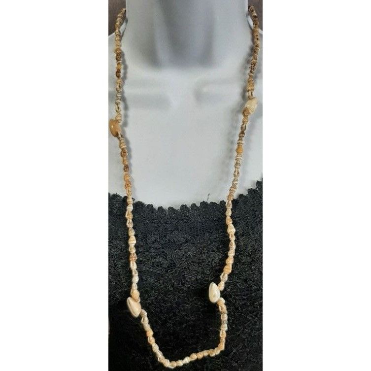 Handmade Natural Beachy Shell Necklace Size ONE SIZE - 1 Thumbnail