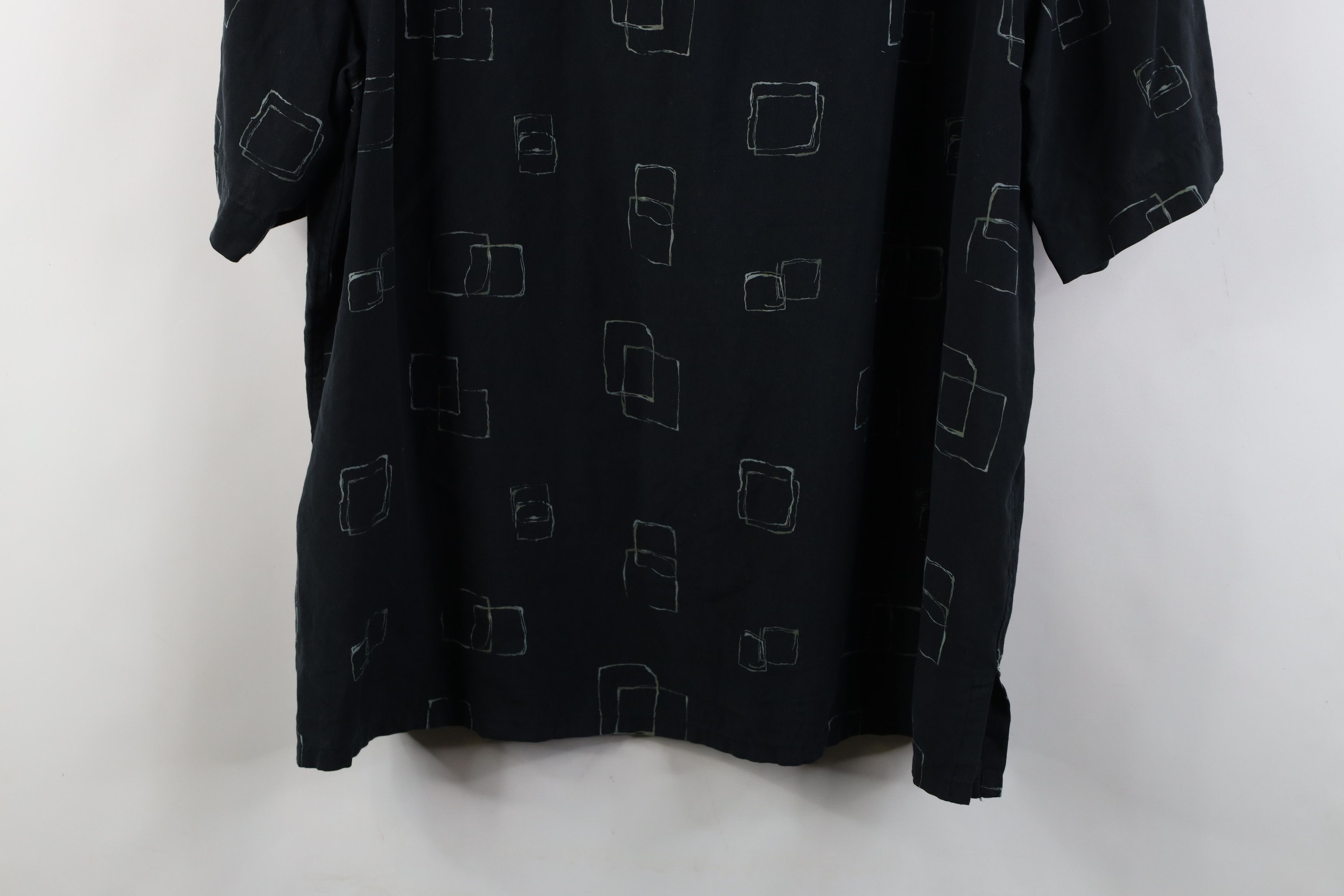 Vintage Vintage 90s Y2K Streetwear Silk Short Sleeve Button Shirt Size US XL / EU 56 / 4 - 14 Thumbnail