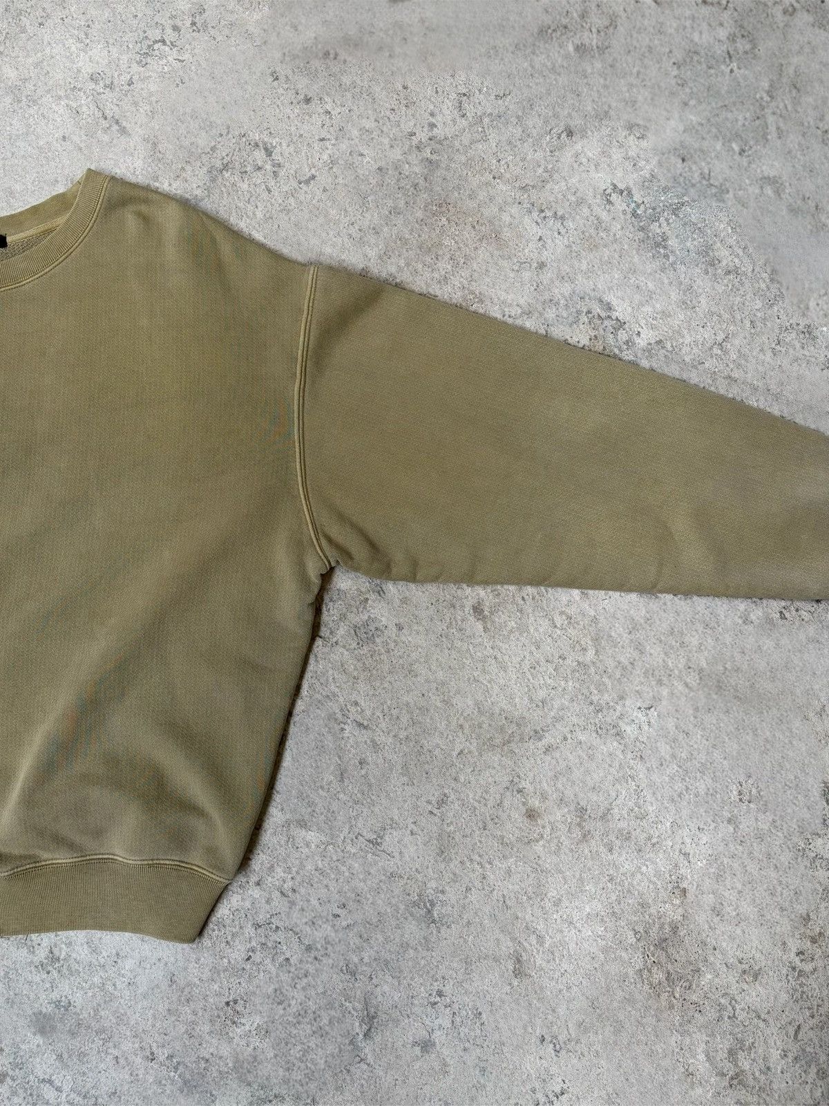 Yeezy 2018 Yeezy Season 6 Brown Crewneck Size US S / EU 44-46 / 1 - 3 Thumbnail