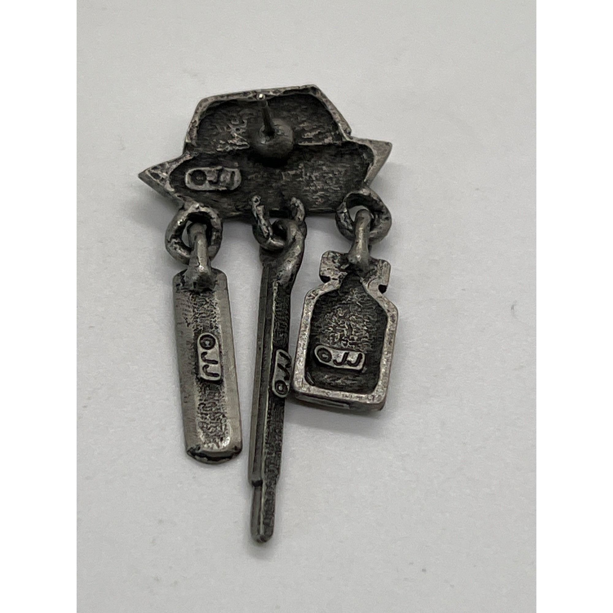 Other Vintage JJ Jonette Pewter Nurse Earrings Dangles Bandage The Size ONE SIZE - 3 Thumbnail