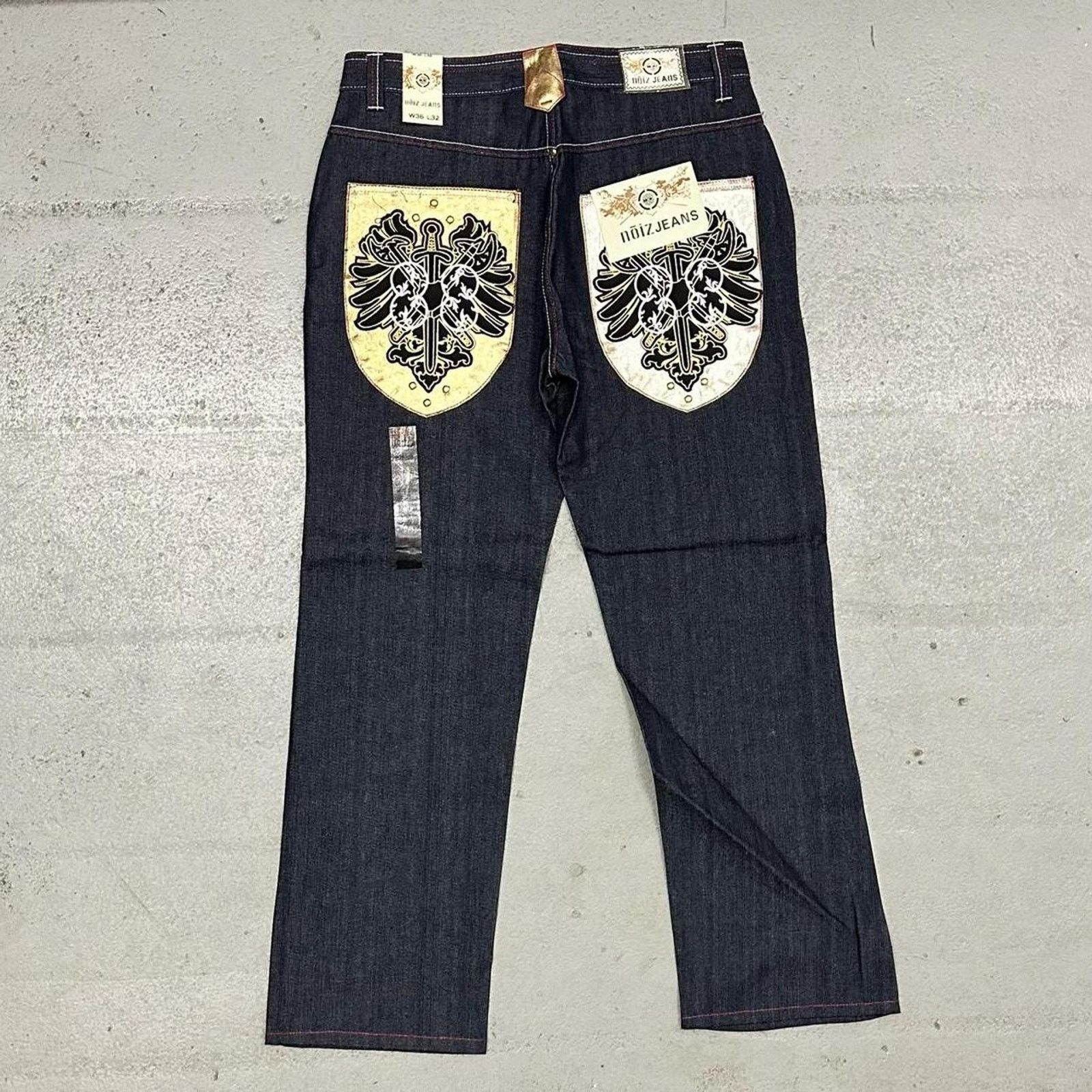 Vintage baggy y2k noiz blue raw denim embroidered design