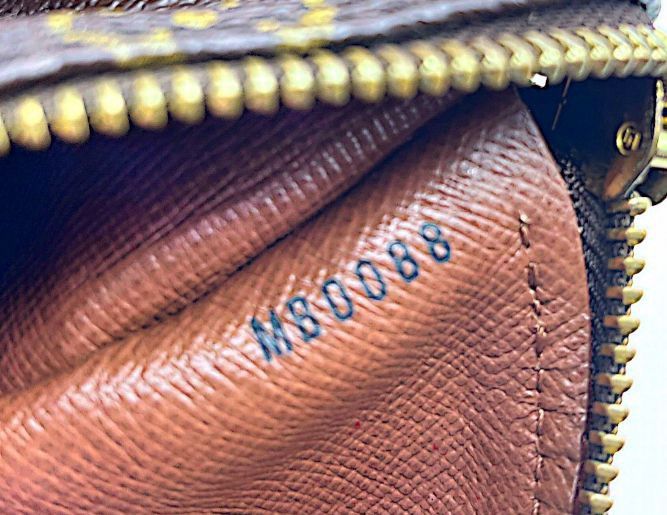 Louis Vuitton Authentic Louis Vuitton Papilon Hand Bag Size ONE SIZE - 15 Thumbnail