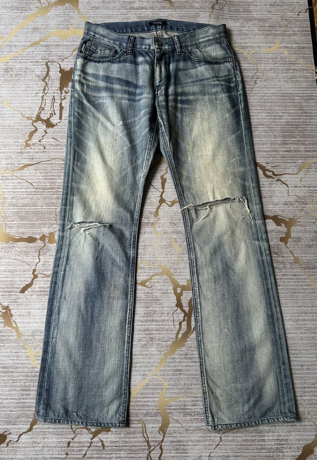 Burberry Burberry Black Label Faded Blue Design Distressed Denim Size US 30 / EU 46 - 2 Thumbnail
