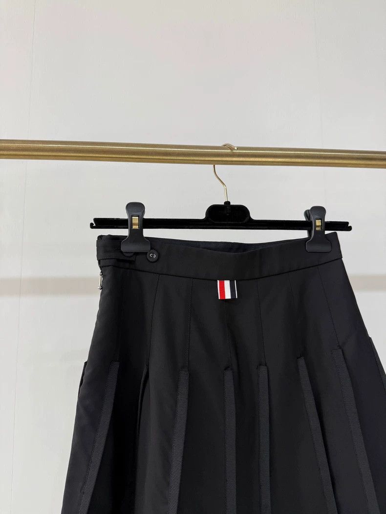 Other Thom Browne A pleated half-length skirt Size 25" / US 0 / IT 36 - 4 Thumbnail