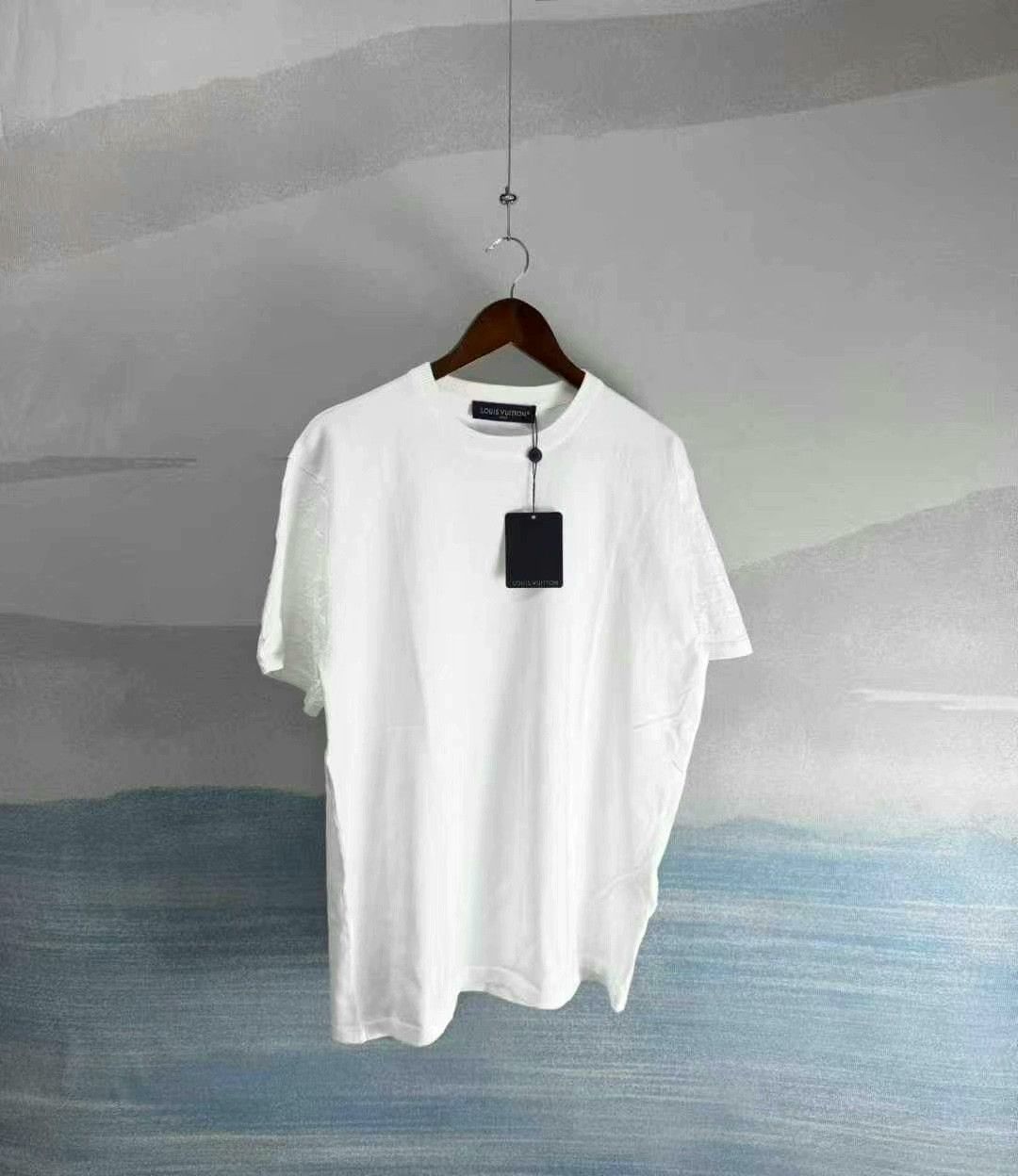 Louis Vuitton Louis Vuitton White Printed Short Sleeve T-Shirt Size US L / EU 52-54 / 3 - 1 Thumbnail