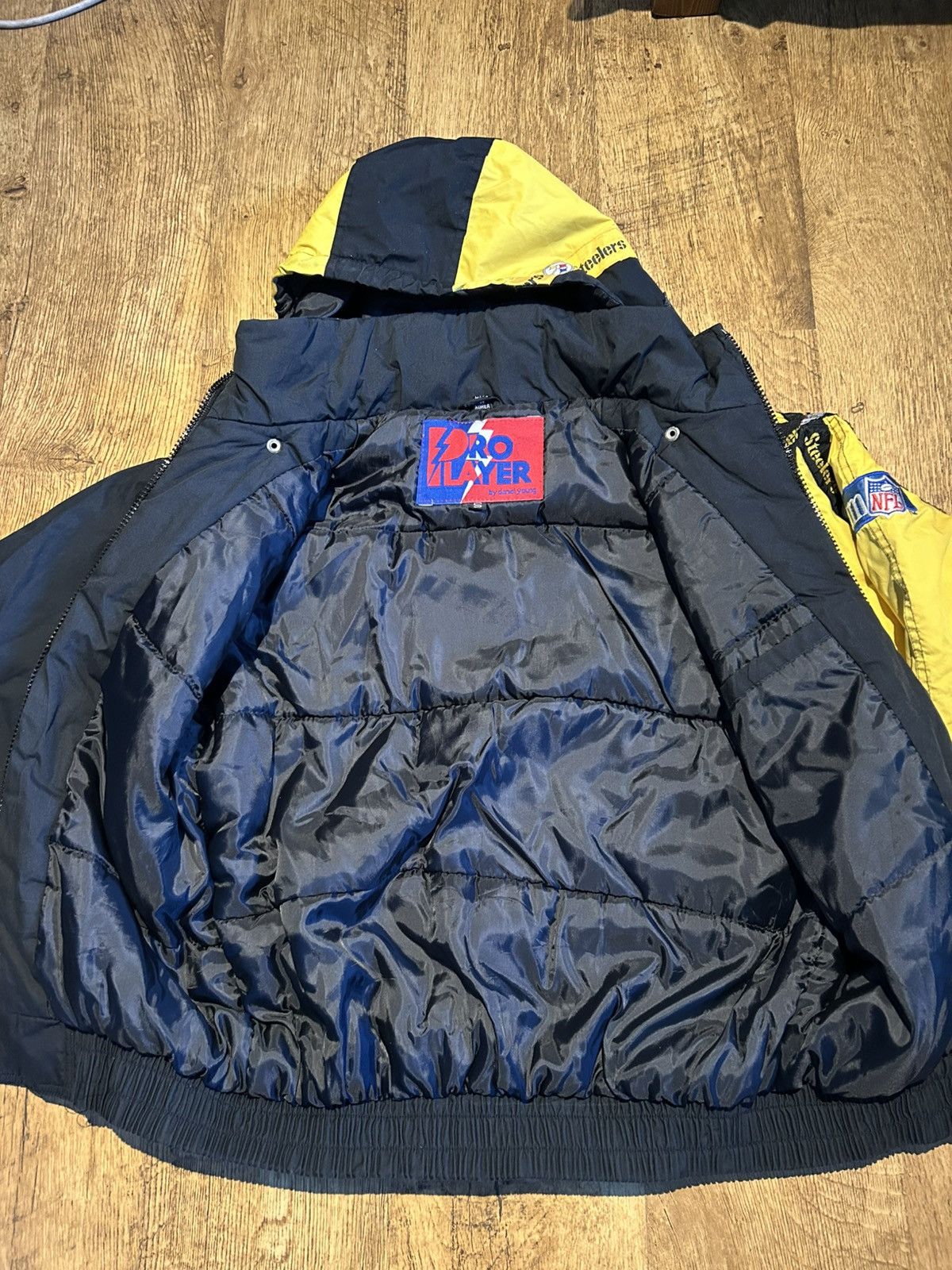 Pro Player Vintage Pittsburgh Steelers Pro Player Jacket 90s NFL Size S Size US S / EU 44-46 / 1 - 11 Thumbnail