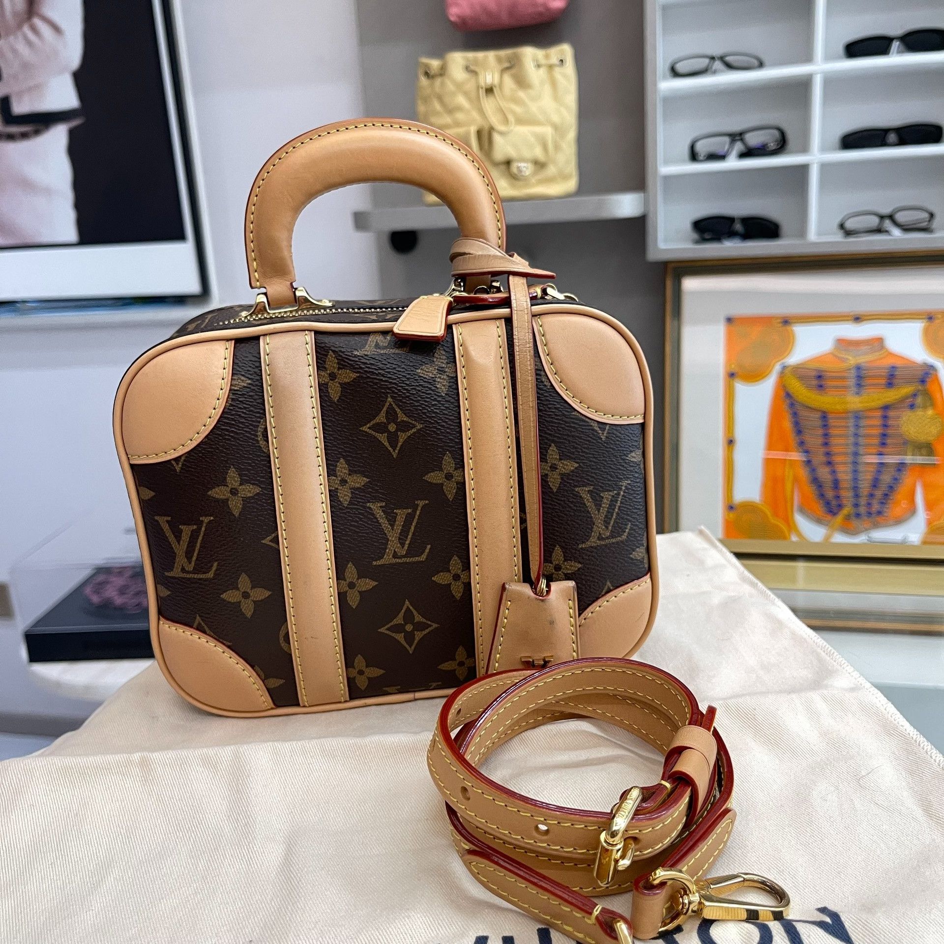 Louis Vuitton Pre-loved Bag Very good condition Size ONE SIZE - 1 Thumbnail