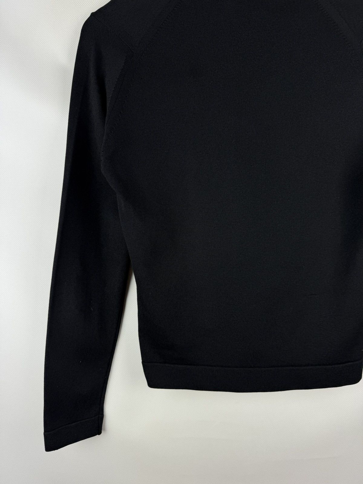 Givenchy Givenchy Vintage Ladies V-Neck Lightweight Sweater Pullover Size XS / US 0-2 / IT 36-38 - 20 Thumbnail