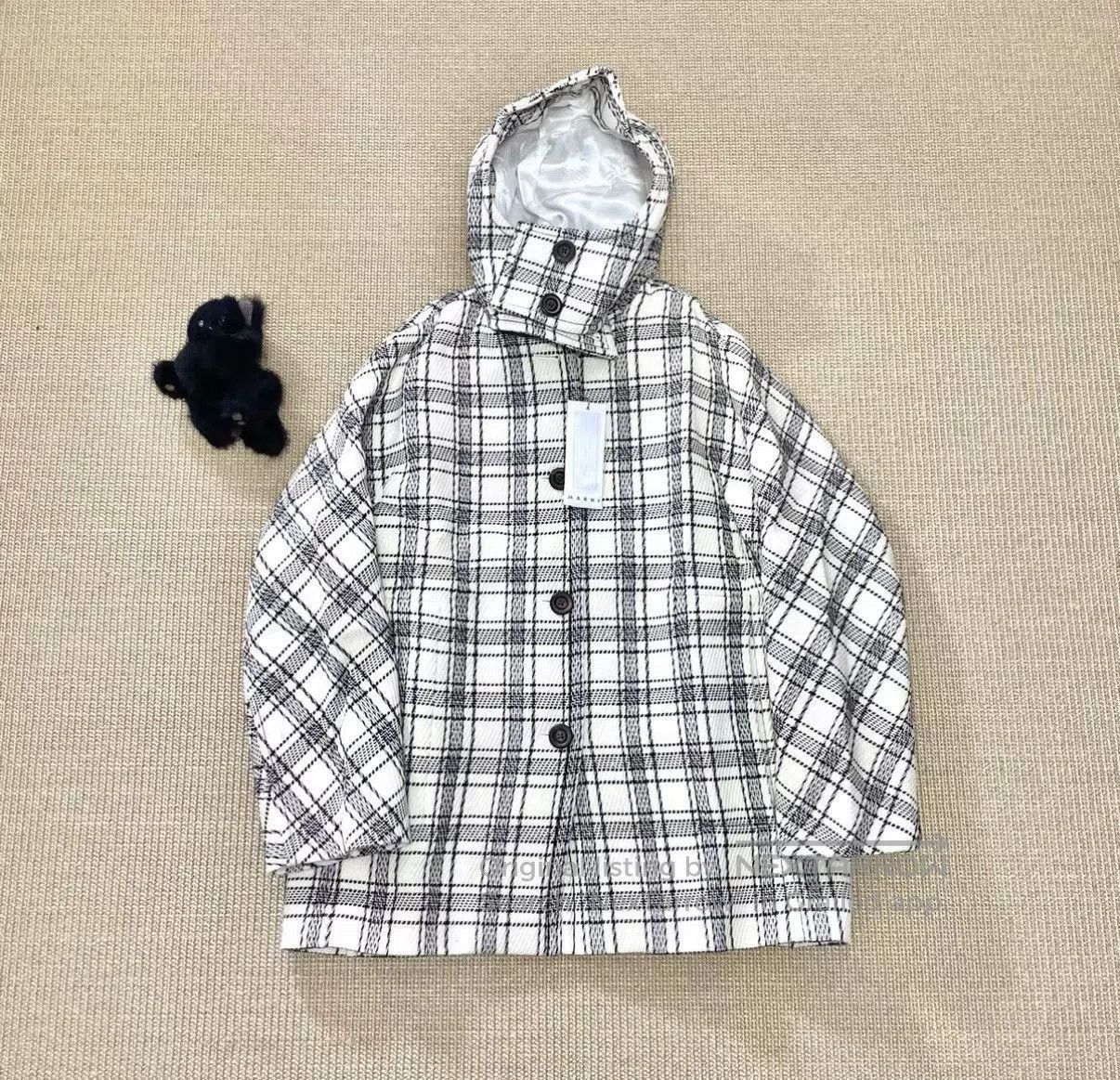 Marni White Plaid Hooded Jacket Size L. Size US L / EU 52-54 / 3 - 1 Thumbnail