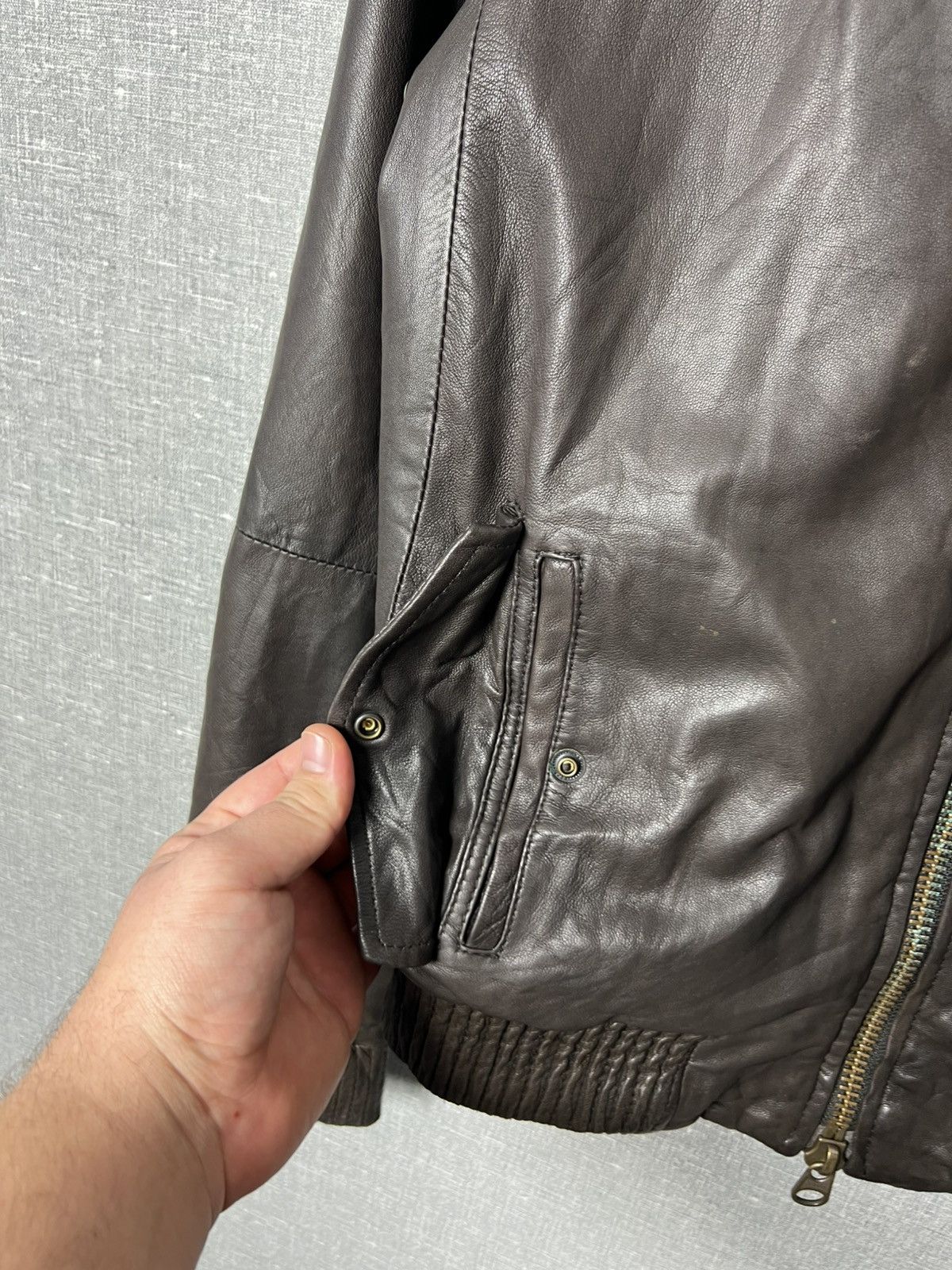 Allsaints Vintage AllSaints Leather Brown Bomber Jacket Men’s Size M Size US M / EU 48-50 / 2 - 8 Thumbnail
