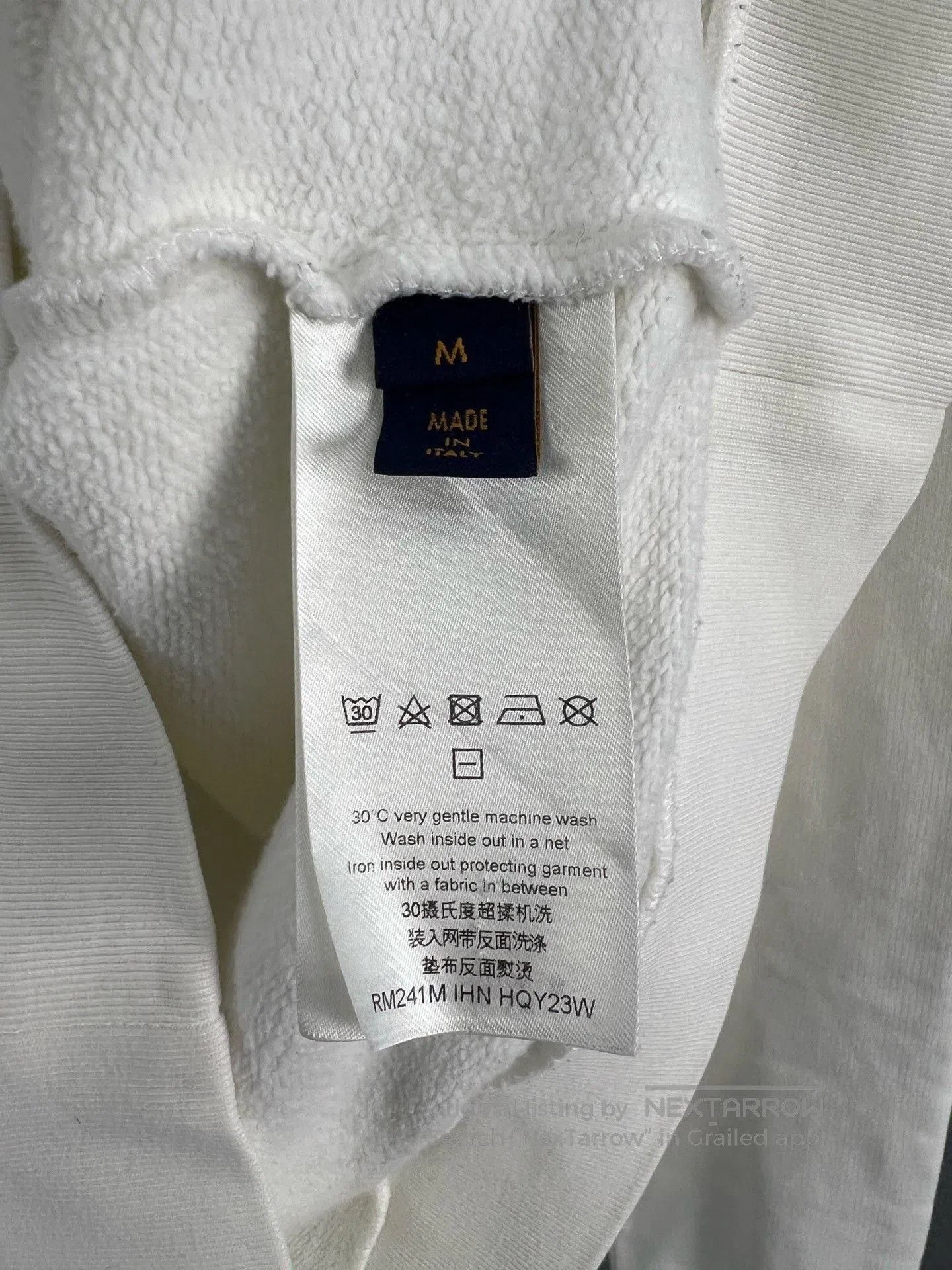 Louis Vuitton LV Letter Print Long. Size US M / EU 48-50 / 2 - 4 Thumbnail