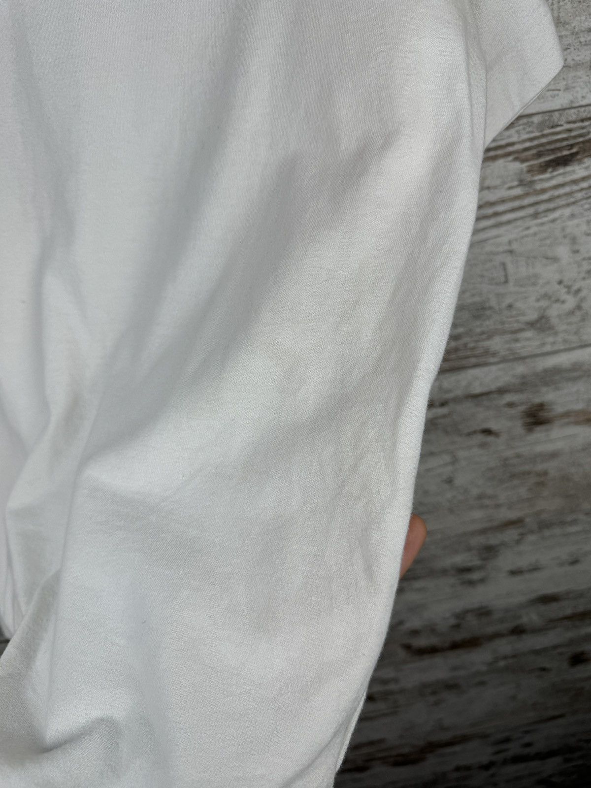 Comme des Garcons Men’s Distressed Play Comme des Garçons T-shirt tee Japanese Size US M / EU 48-50 / 2 - 11 Thumbnail