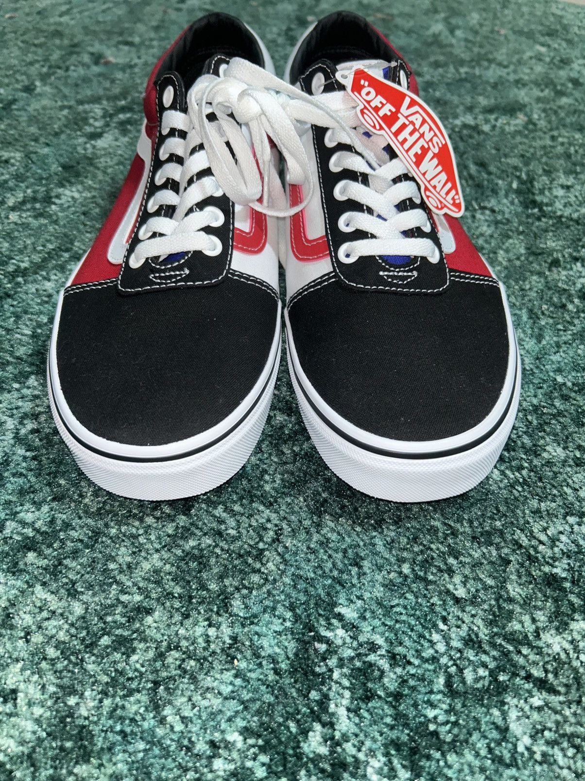 Vans Size 11 - VANS Old Skool Black+Red “Checkered”. Size US 11 / EU 44 - 1 Thumbnail